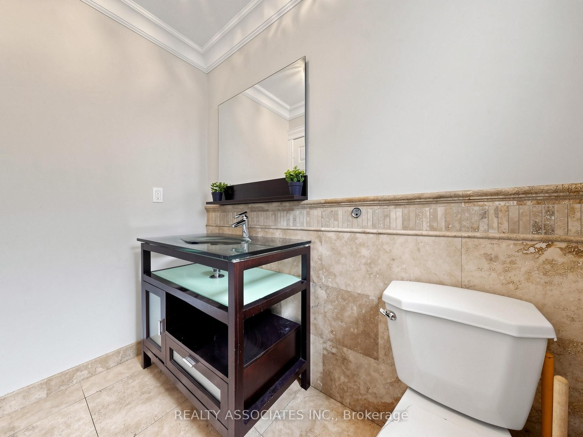 96 Zinnia Place S Property Photo 32