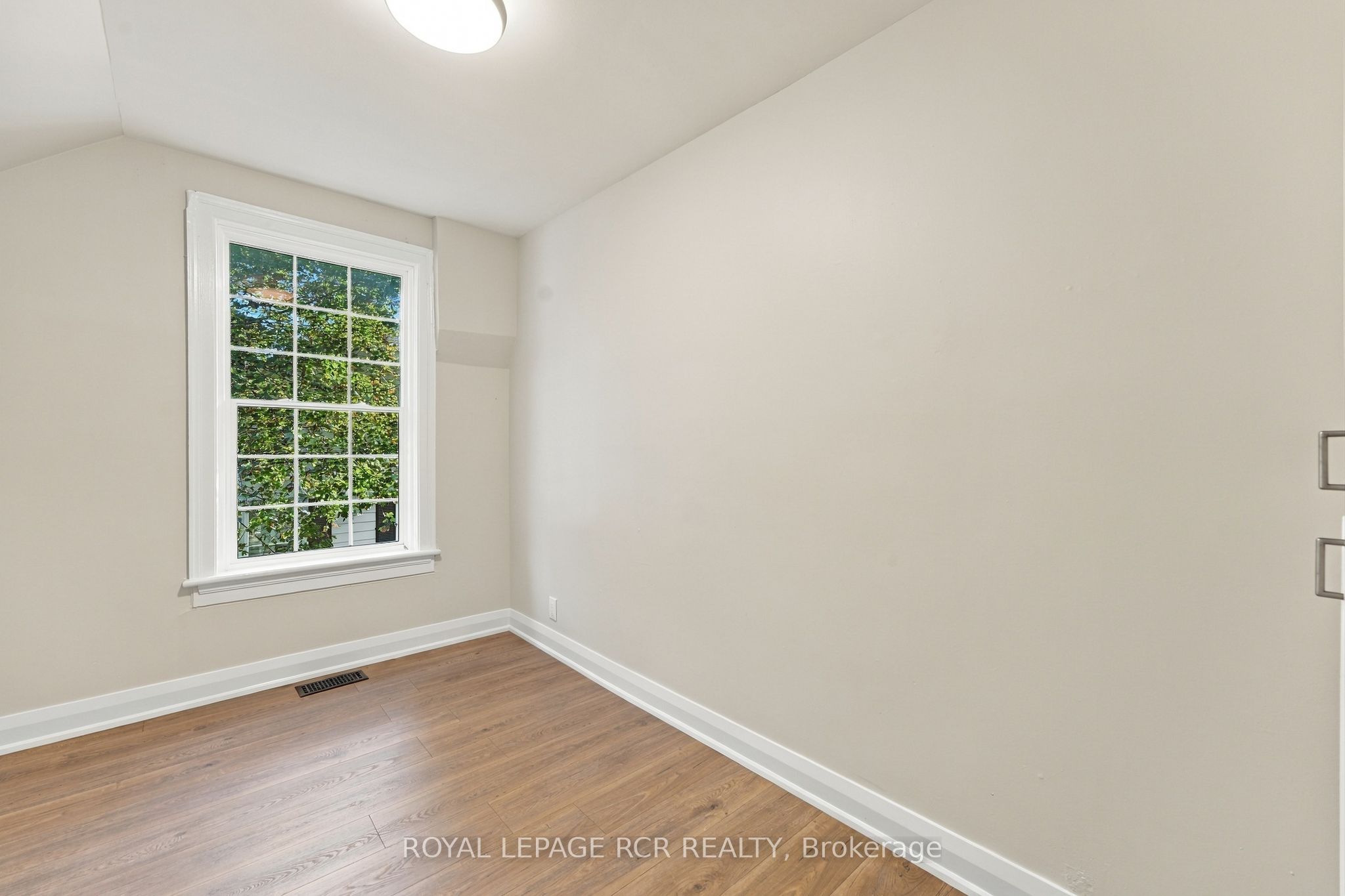 35 Metcalfe Street Property Photo 25