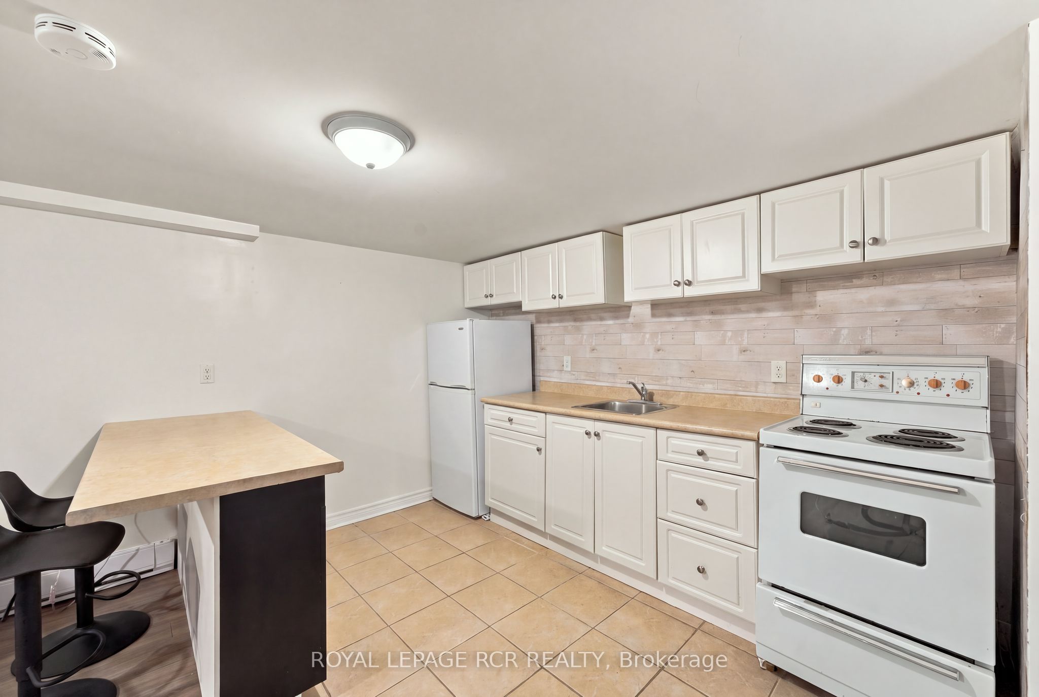 35 Metcalfe Street Property Photo 41