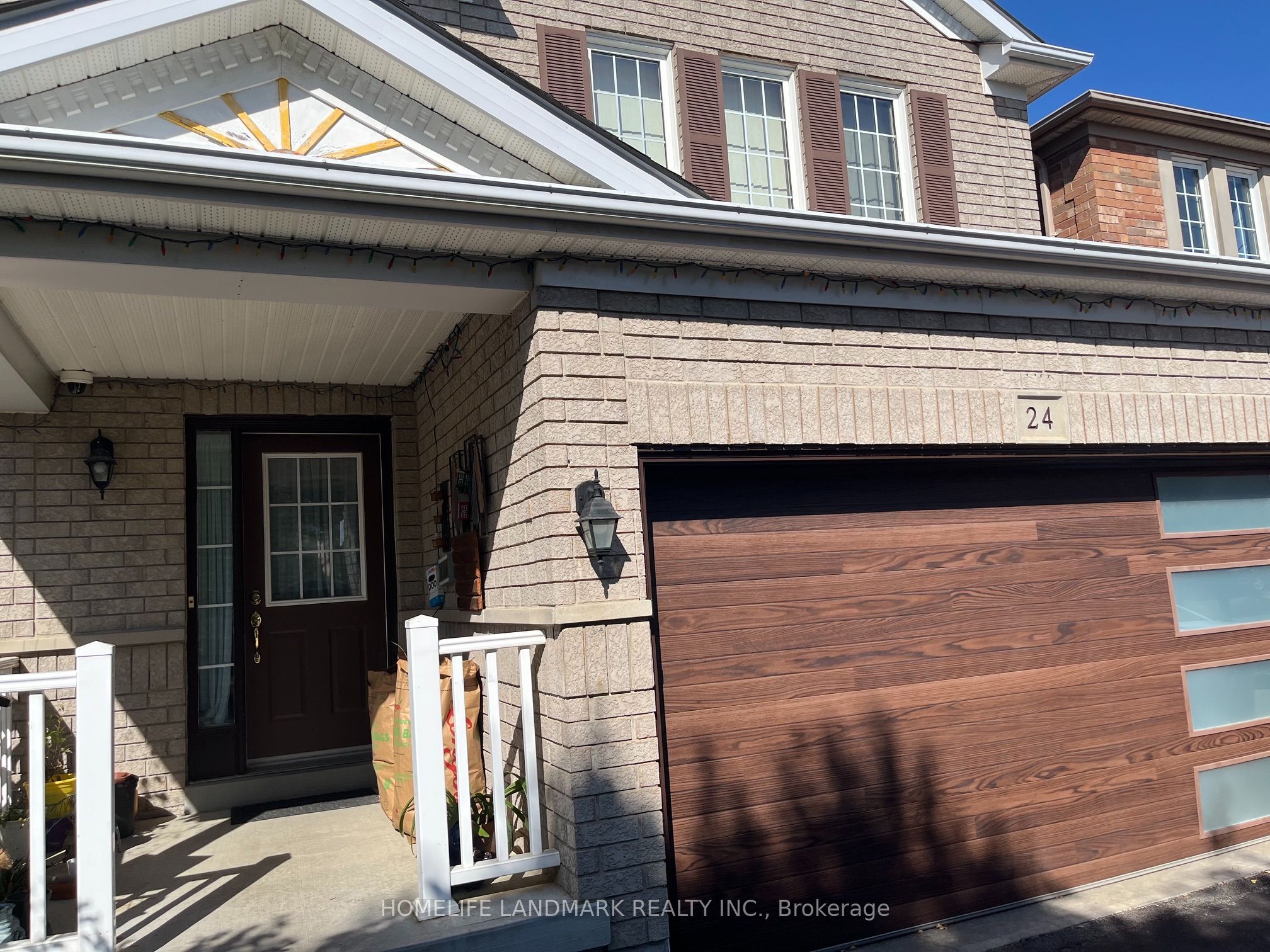 24 Gwilliam Lane Property Photo 2