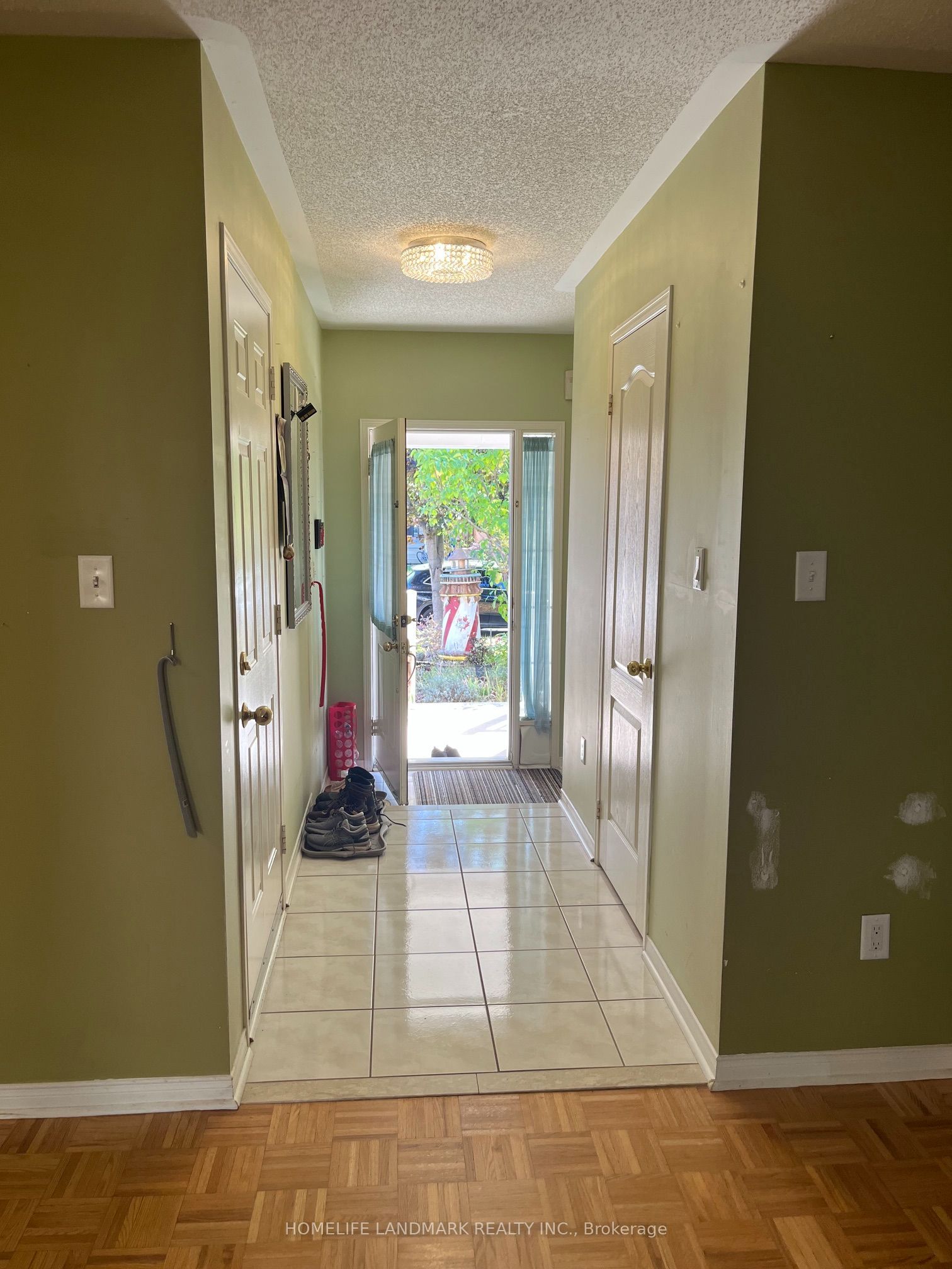 24 Gwilliam Lane Property Photo 11