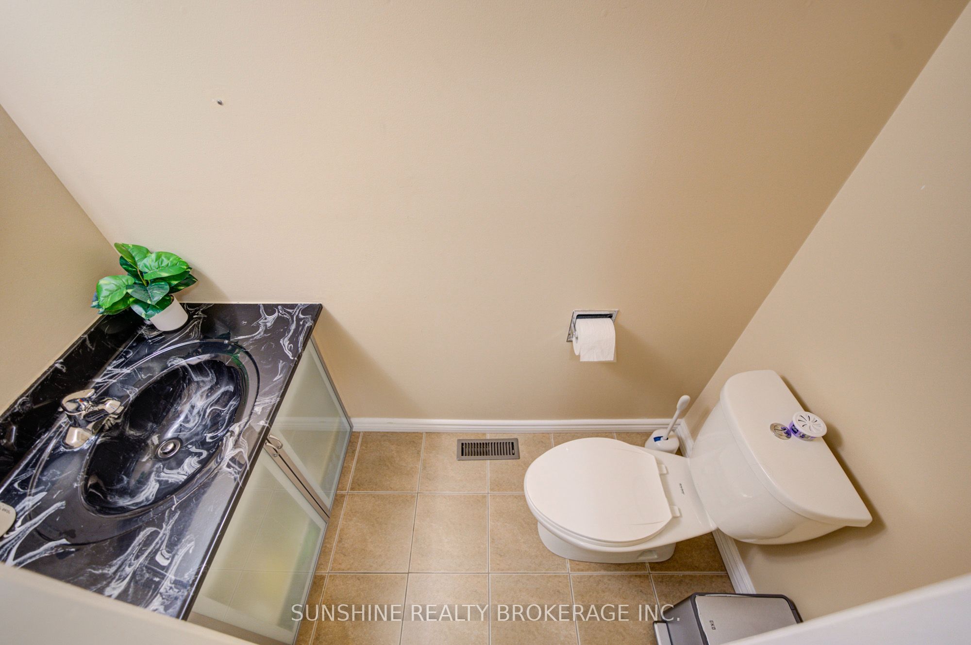 53 Vanessa Road Property Photo 26