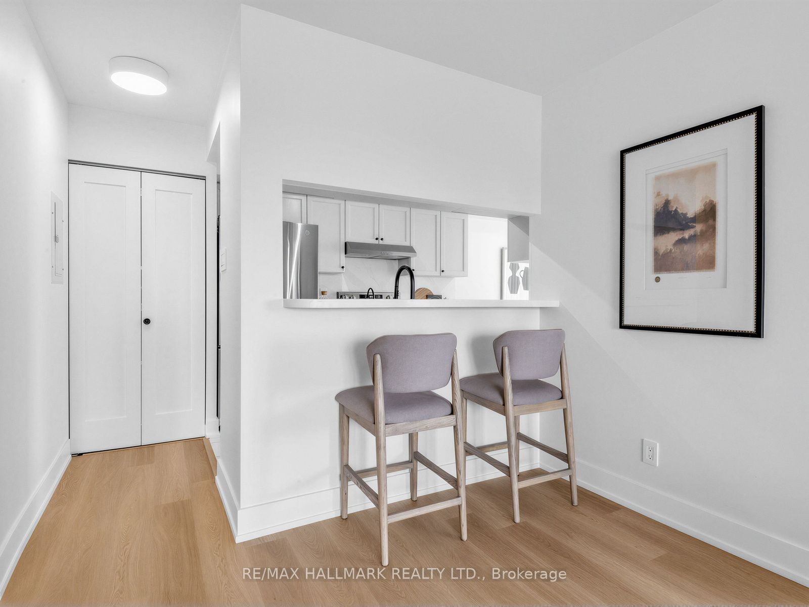 399 South Park Road 1102 Property Photo 14
