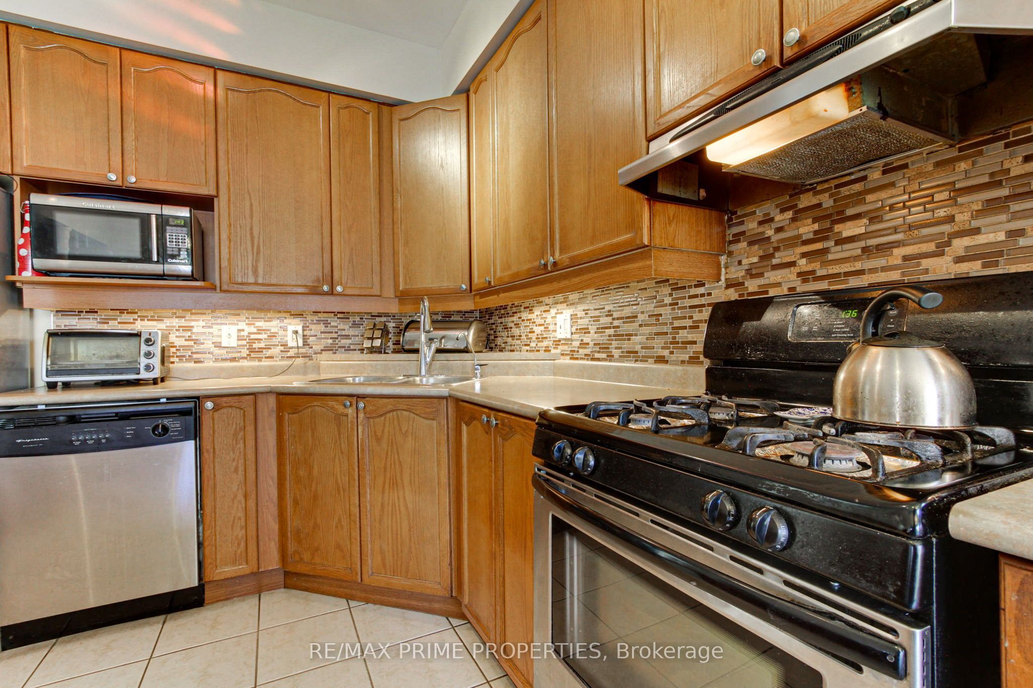 64 Ian Drive Property Photo 7