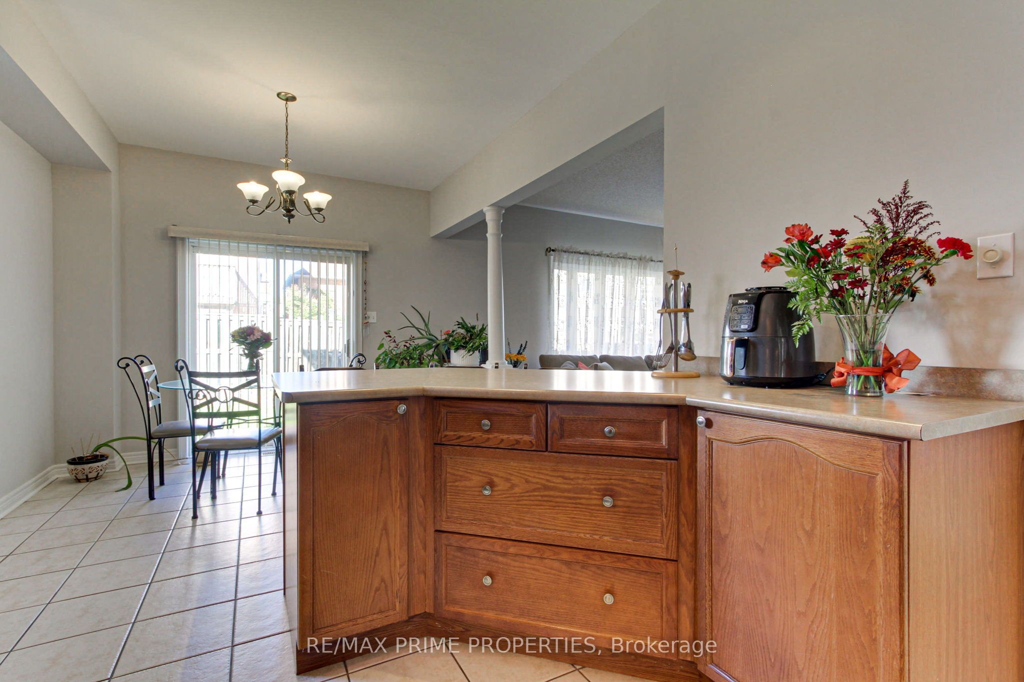 64 Ian Drive Property Photo 8