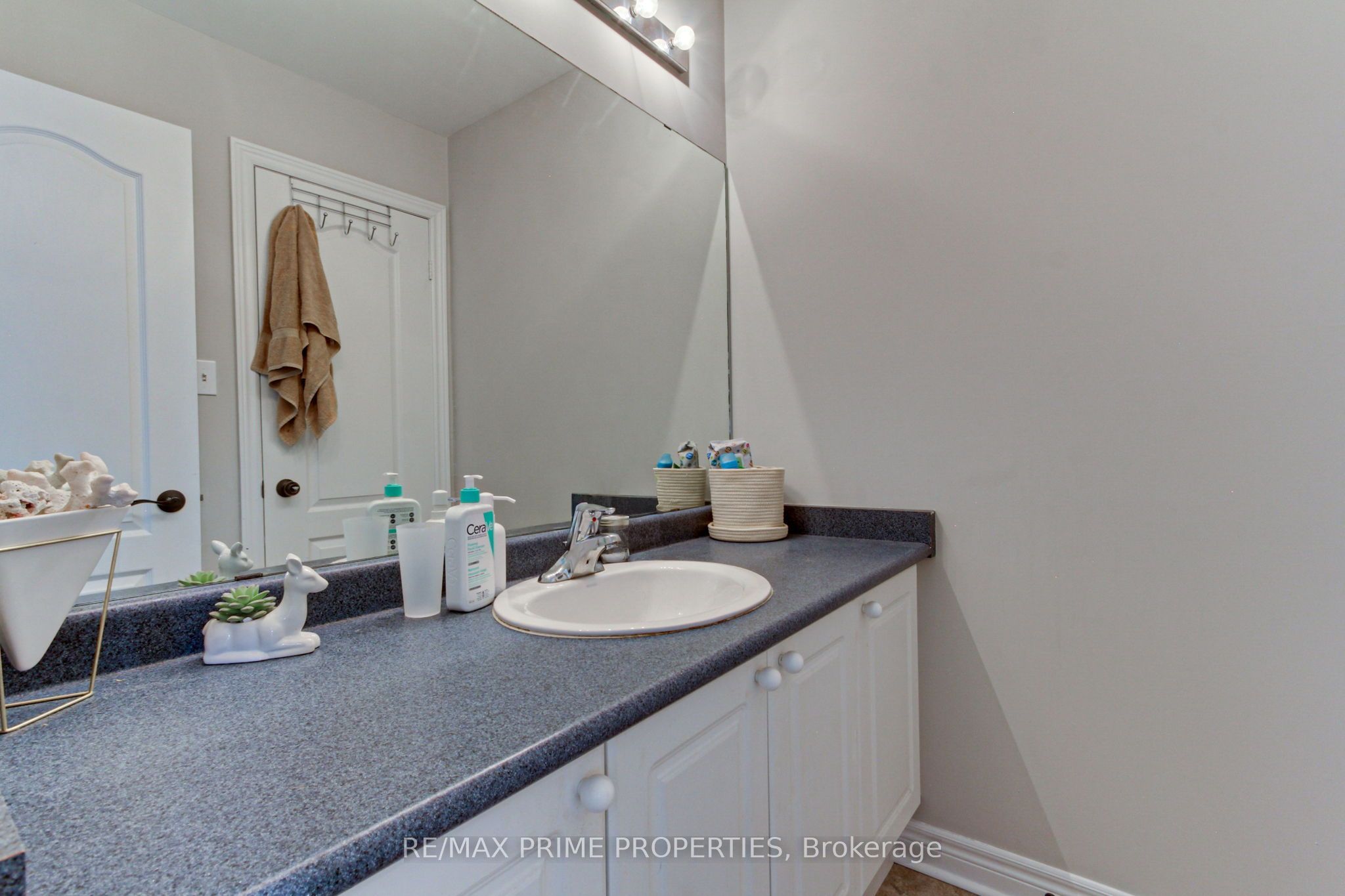 64 Ian Drive Property Photo 21