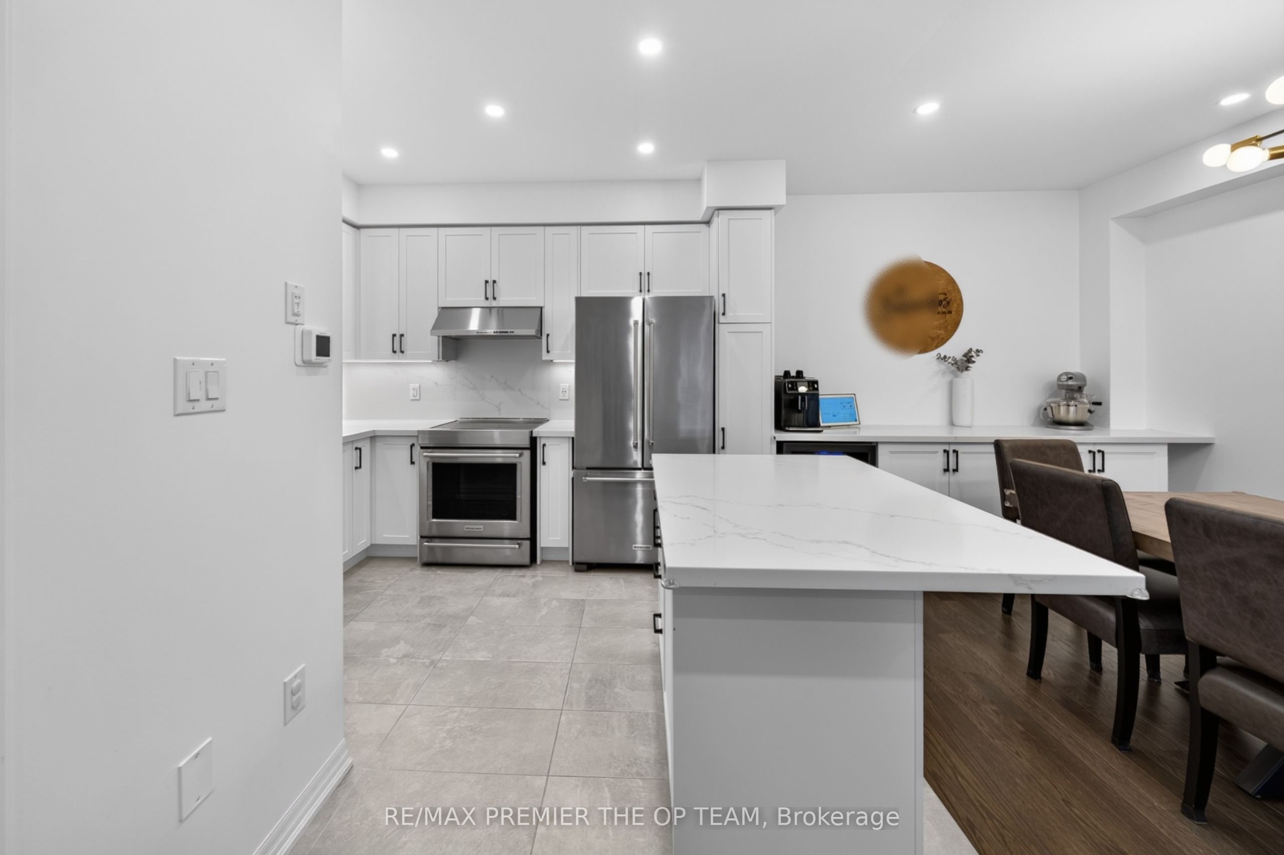233 Vivant Street Property Photo 15