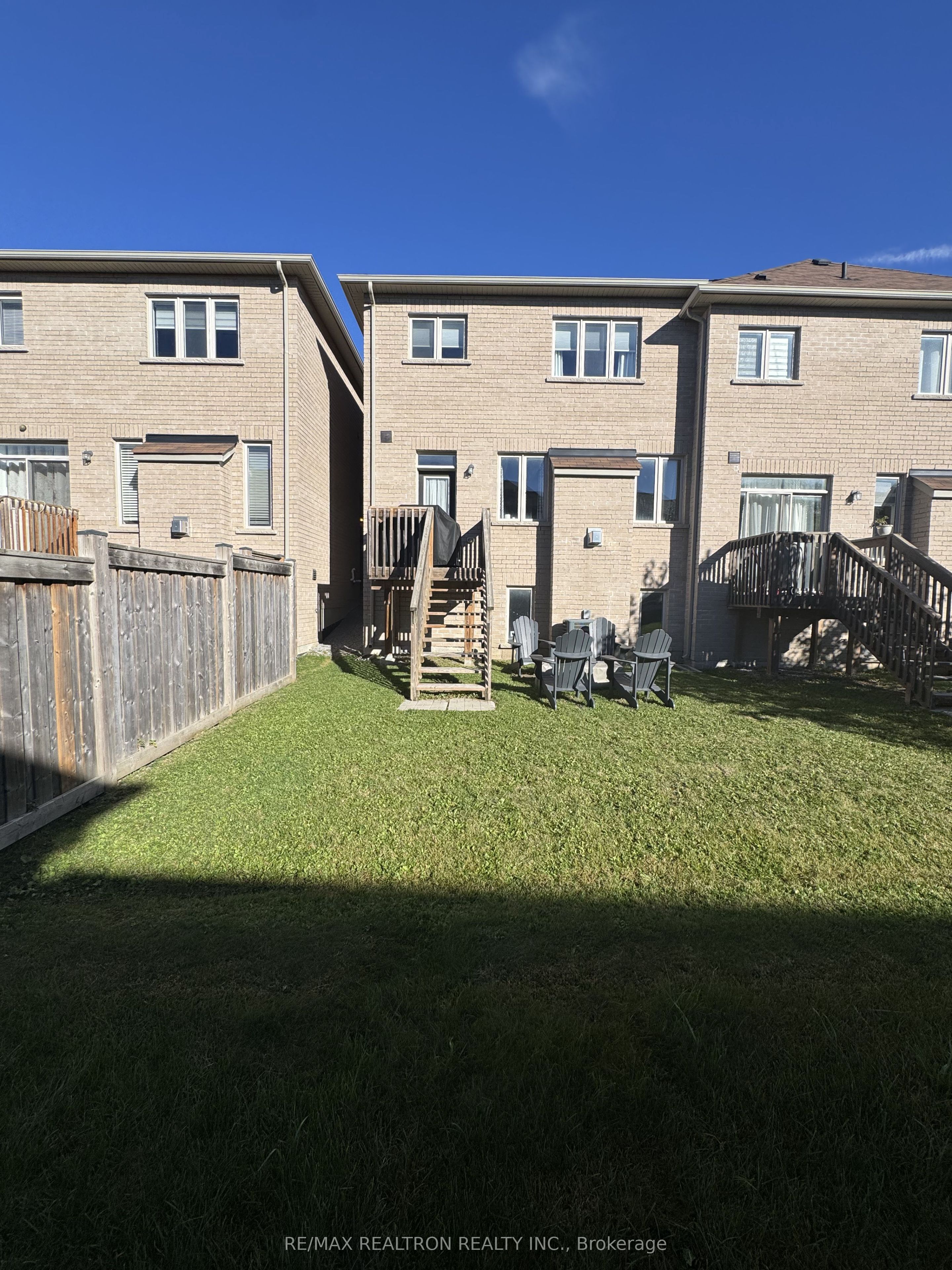 49 Mondial Crescent Property Photo 19