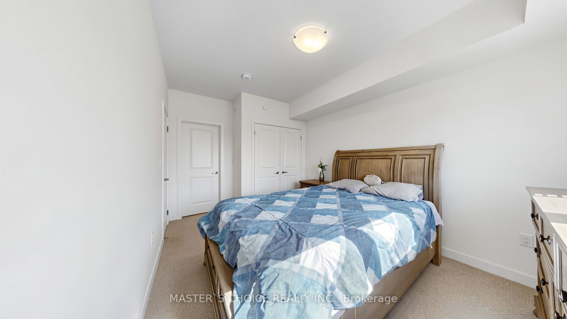 56 Elizabeth Street 1404 Property Photo 17