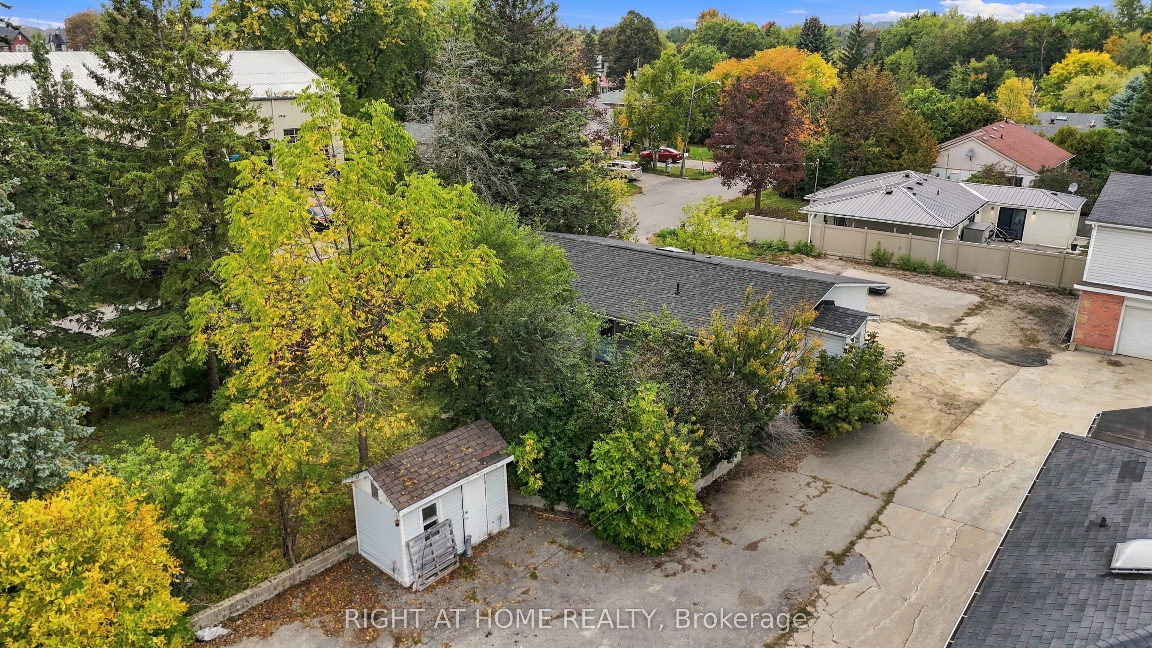 198 King Road Property Photo 10