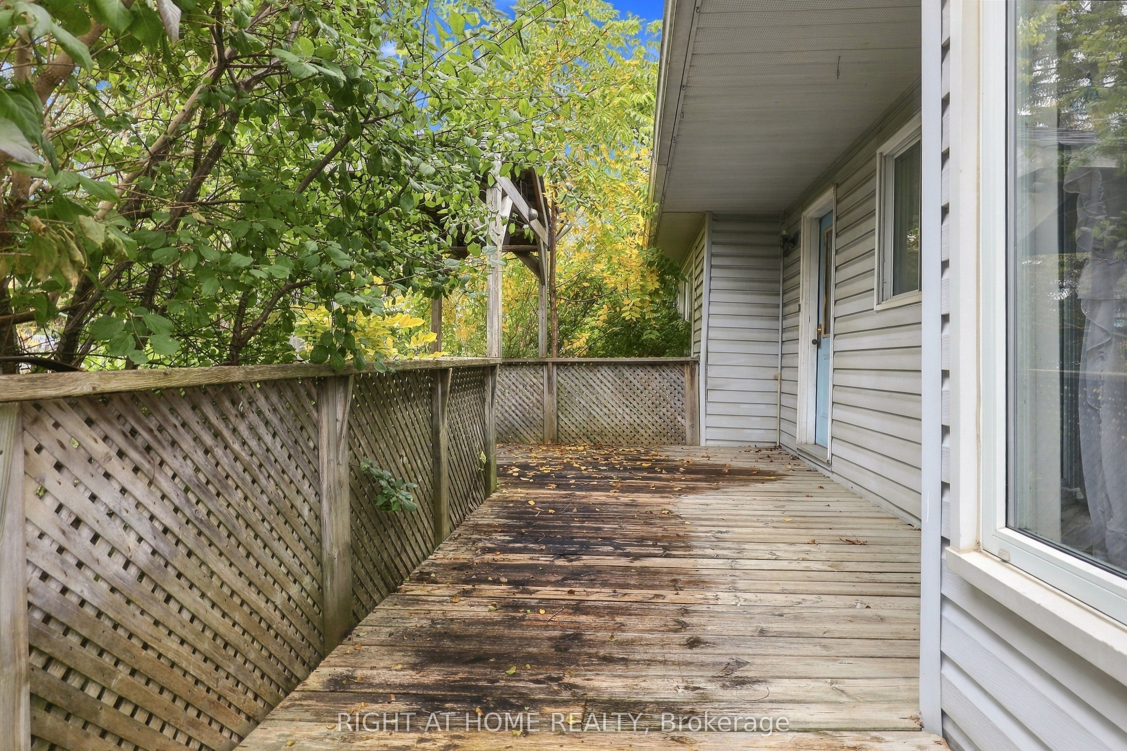 198 King Road Property Photo 15