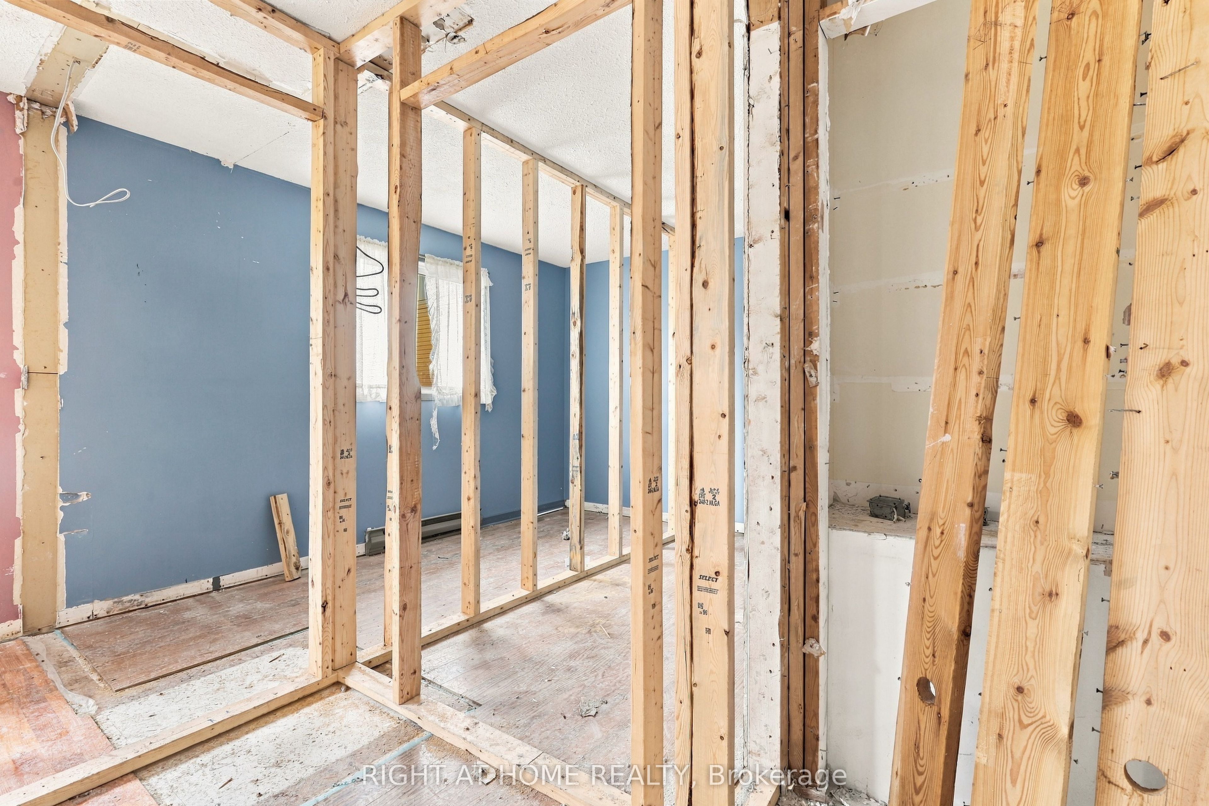 198 King Road Property Photo 19