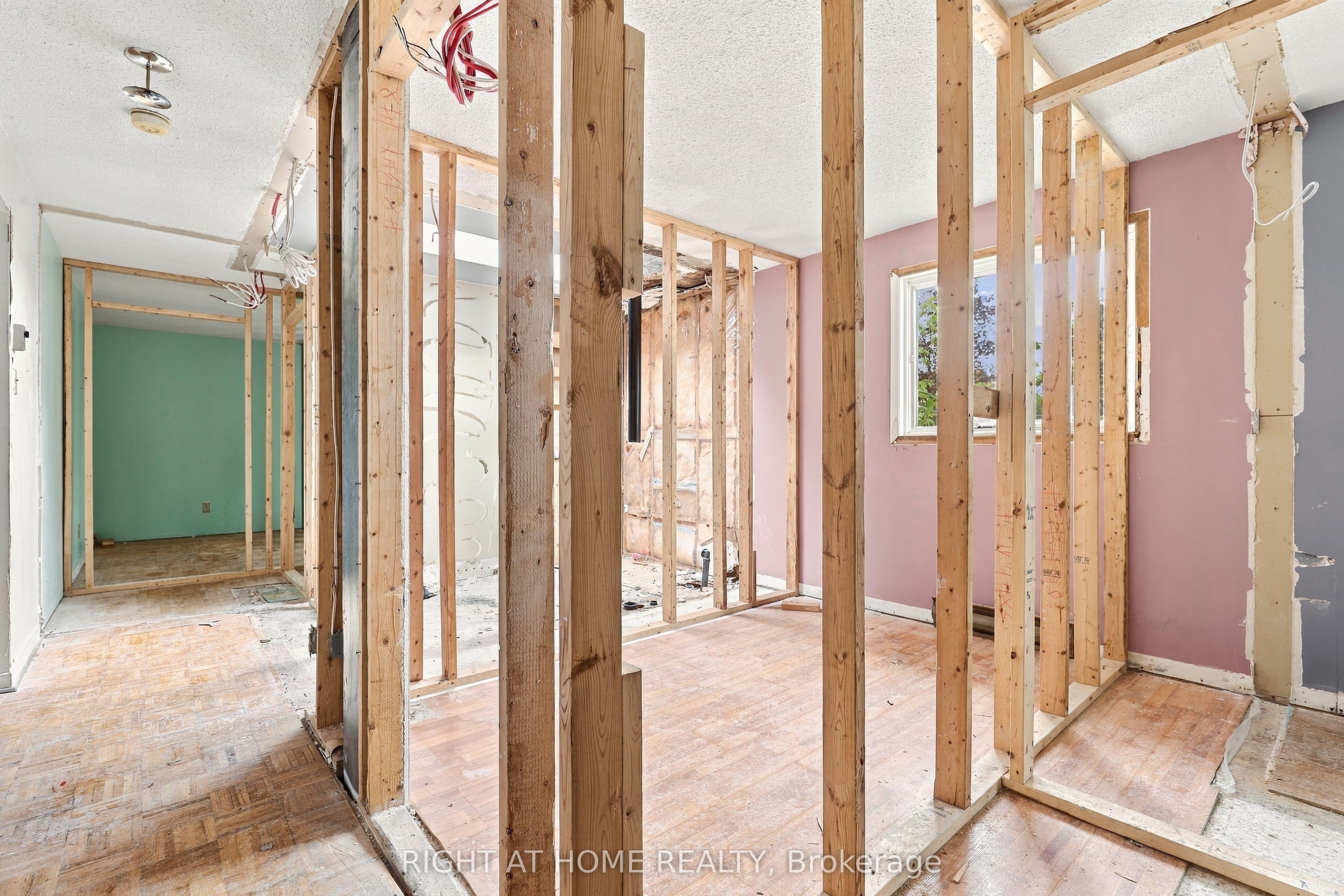 198 King Road Property Photo 20