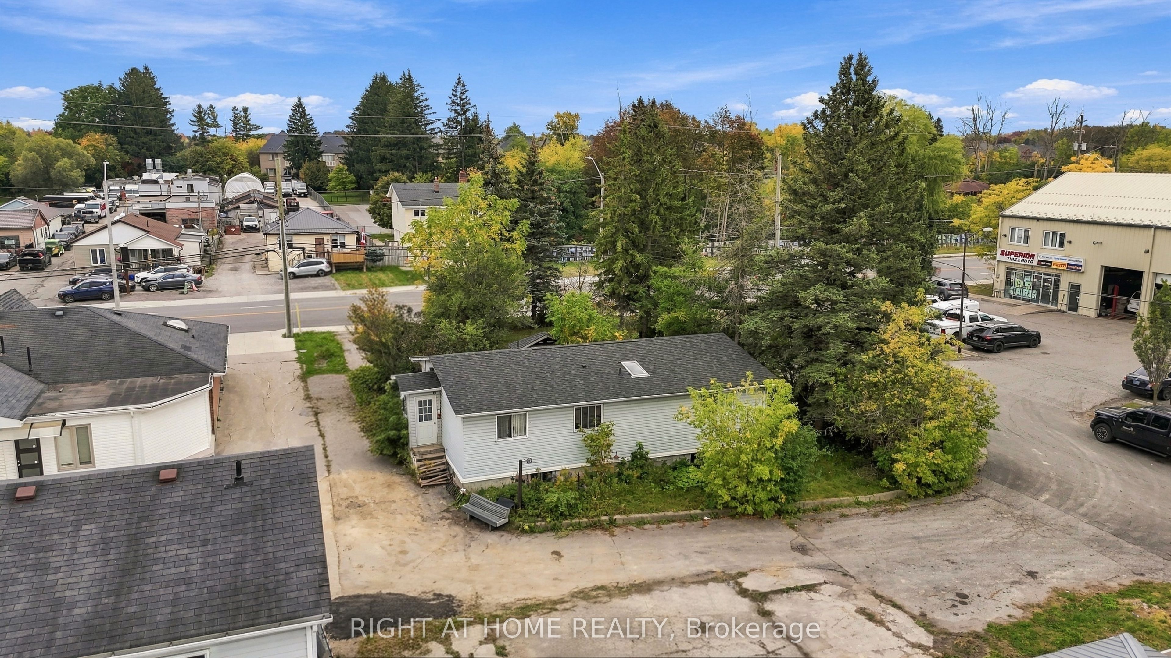 198 King Road Property Photo 25