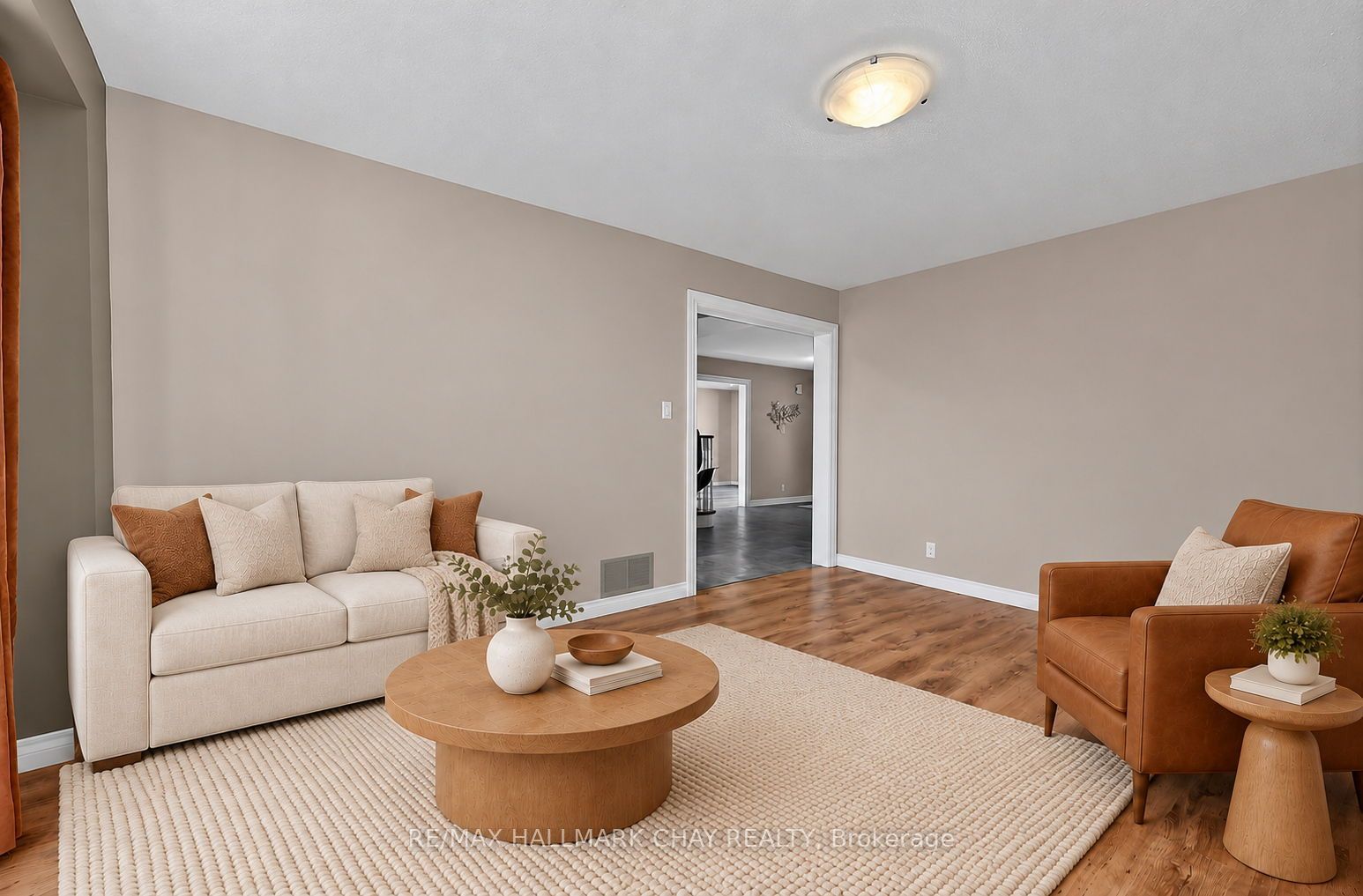 38 Imperial Crescent Property Photo 11
