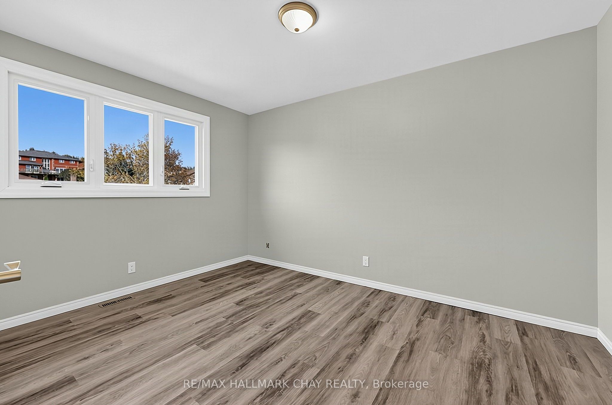 38 Imperial Crescent Property Photo 20