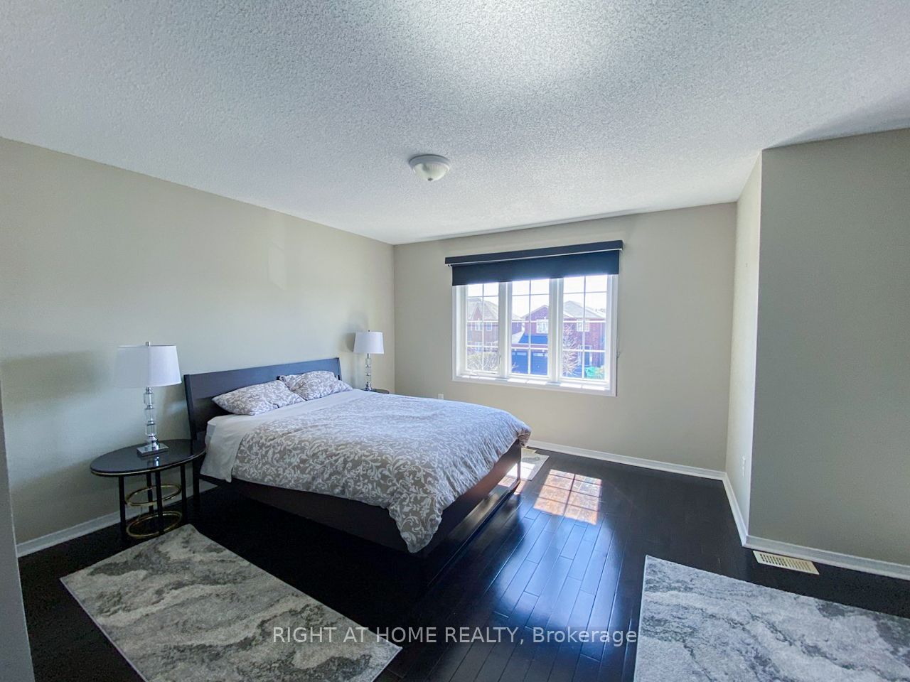 2099 Osbond Road Property Photo 18
