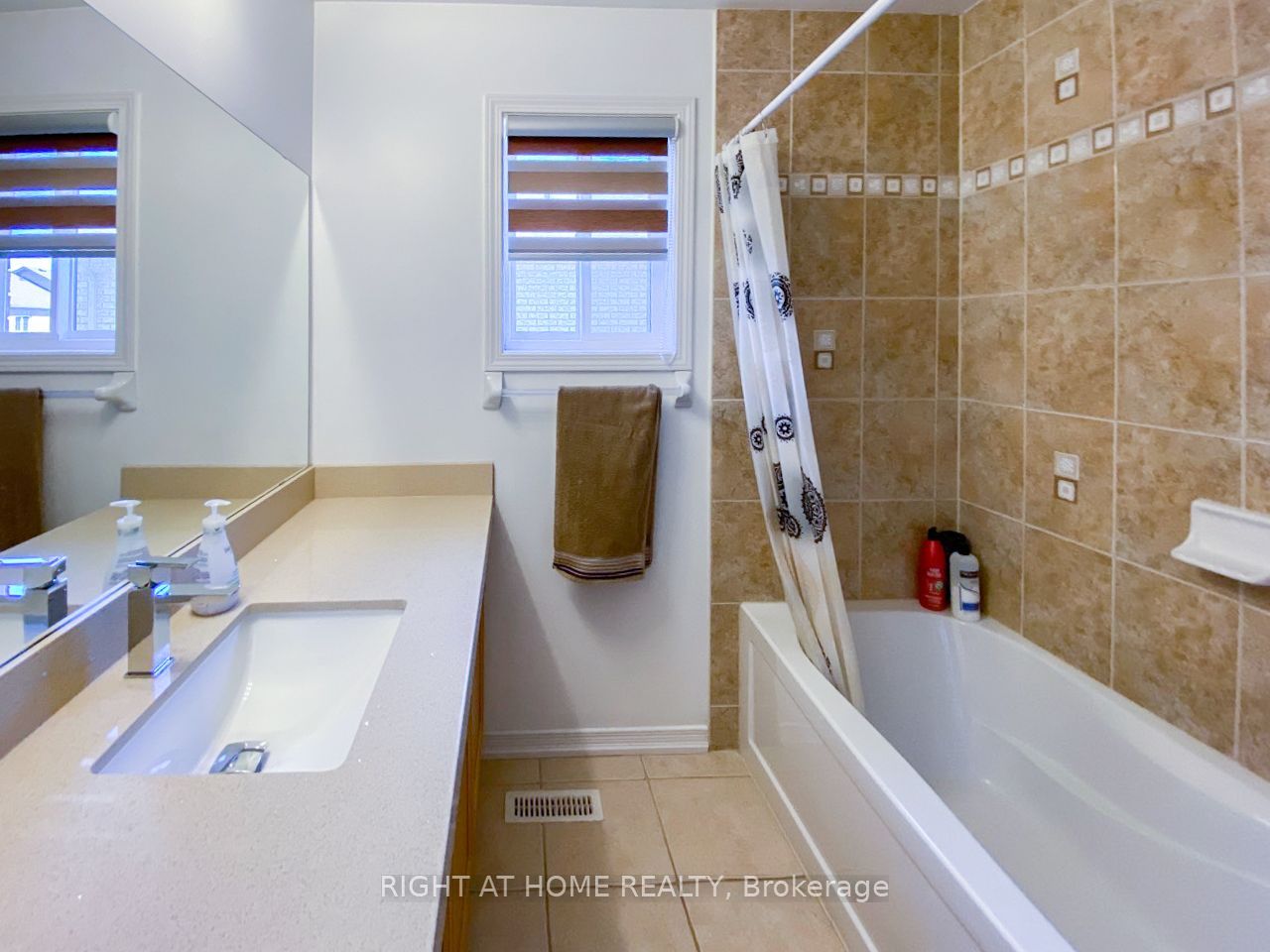 2099 Osbond Road Property Photo 20