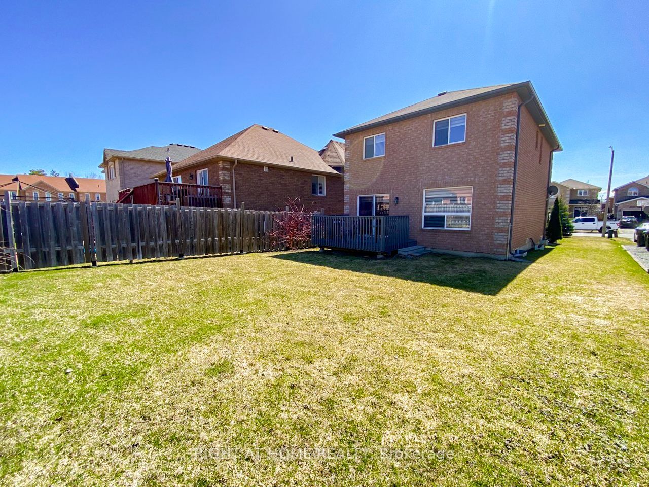 2099 Osbond Road Property Photo 24
