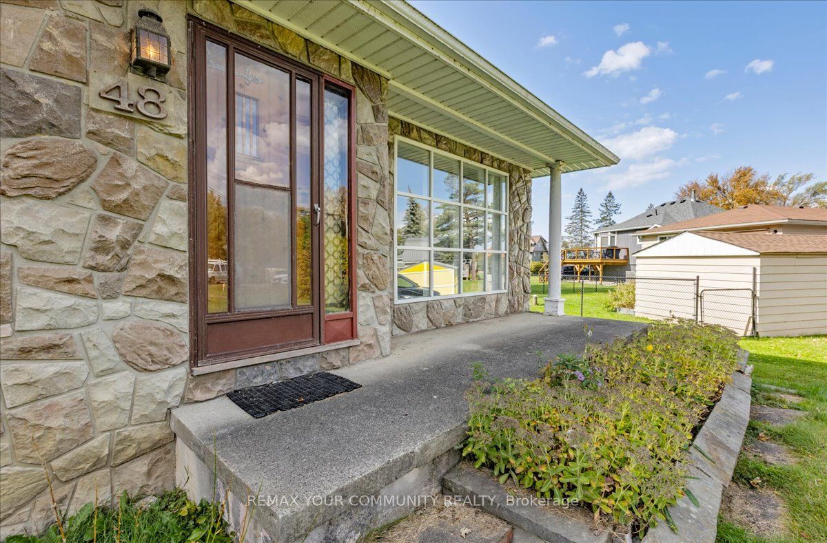 48 Isle Vista Drive Property Photo 3