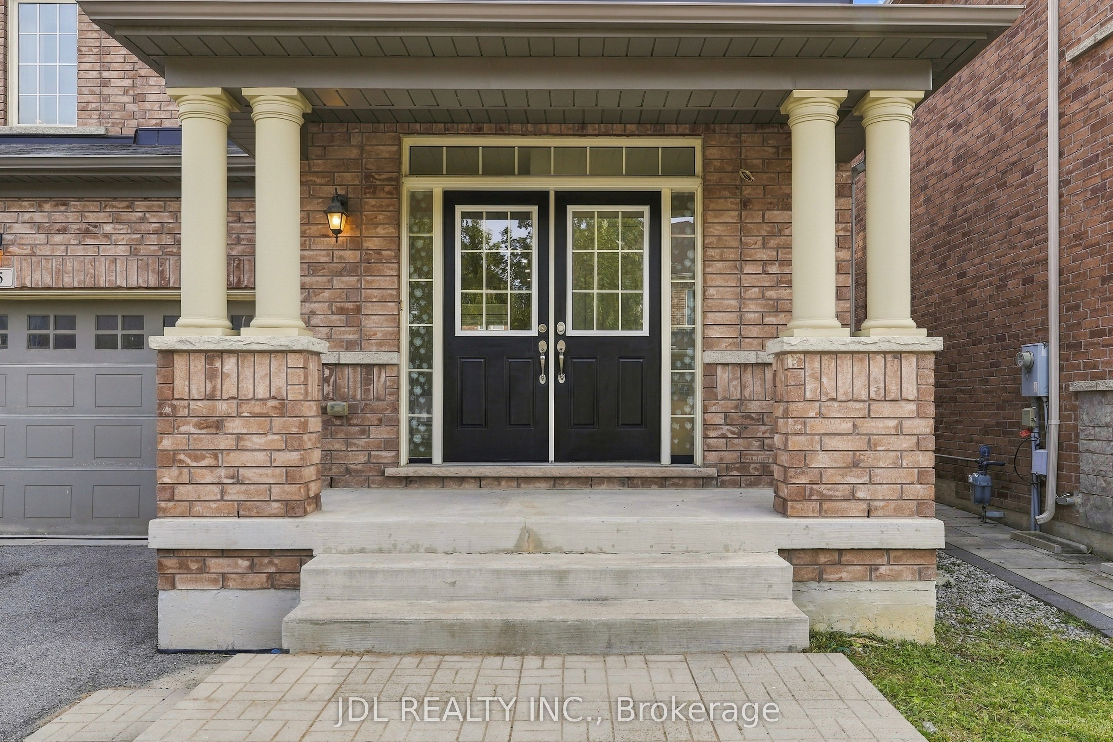 15 Beacon Point Street Property Photo 9