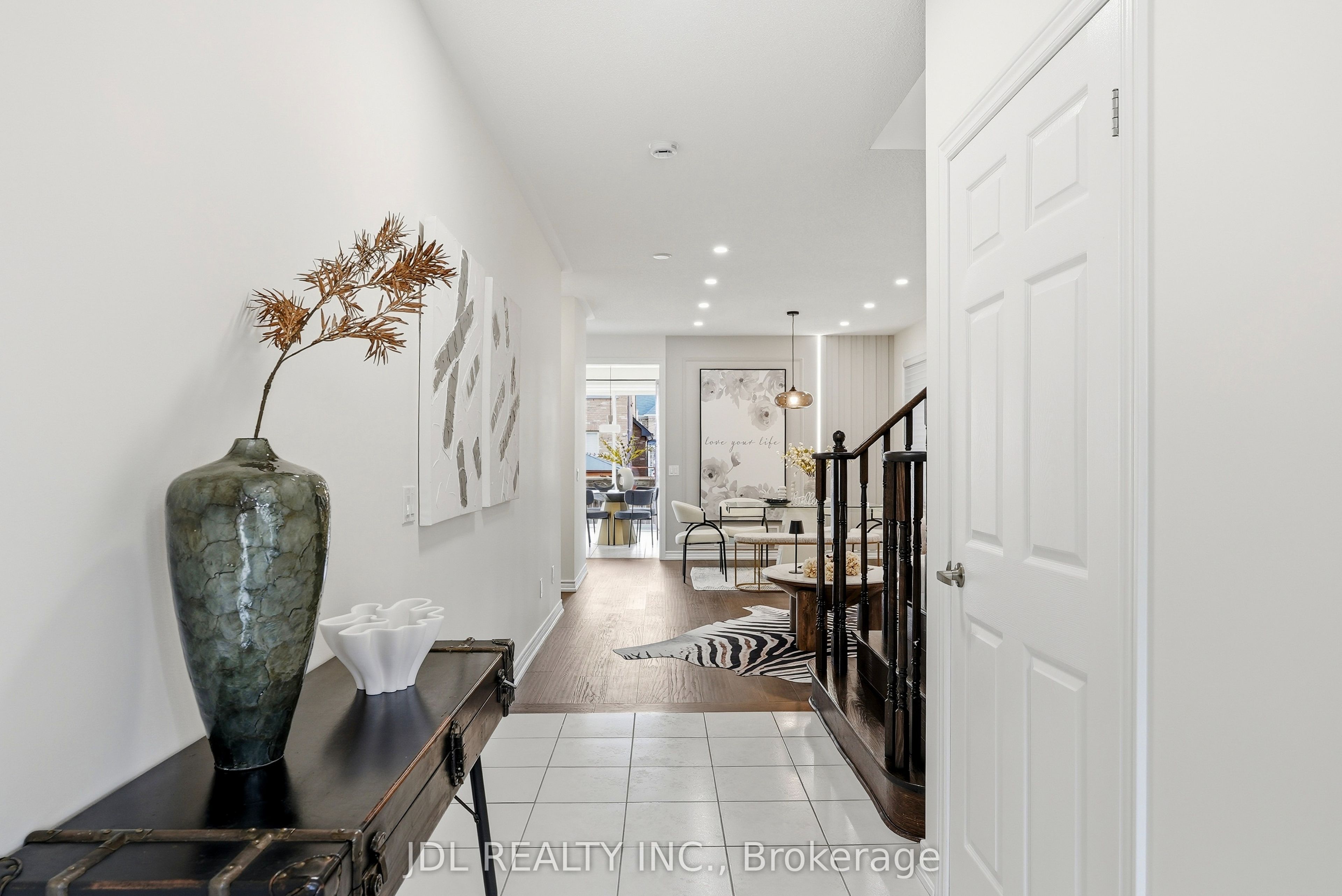 15 Beacon Point Street Property Photo 10