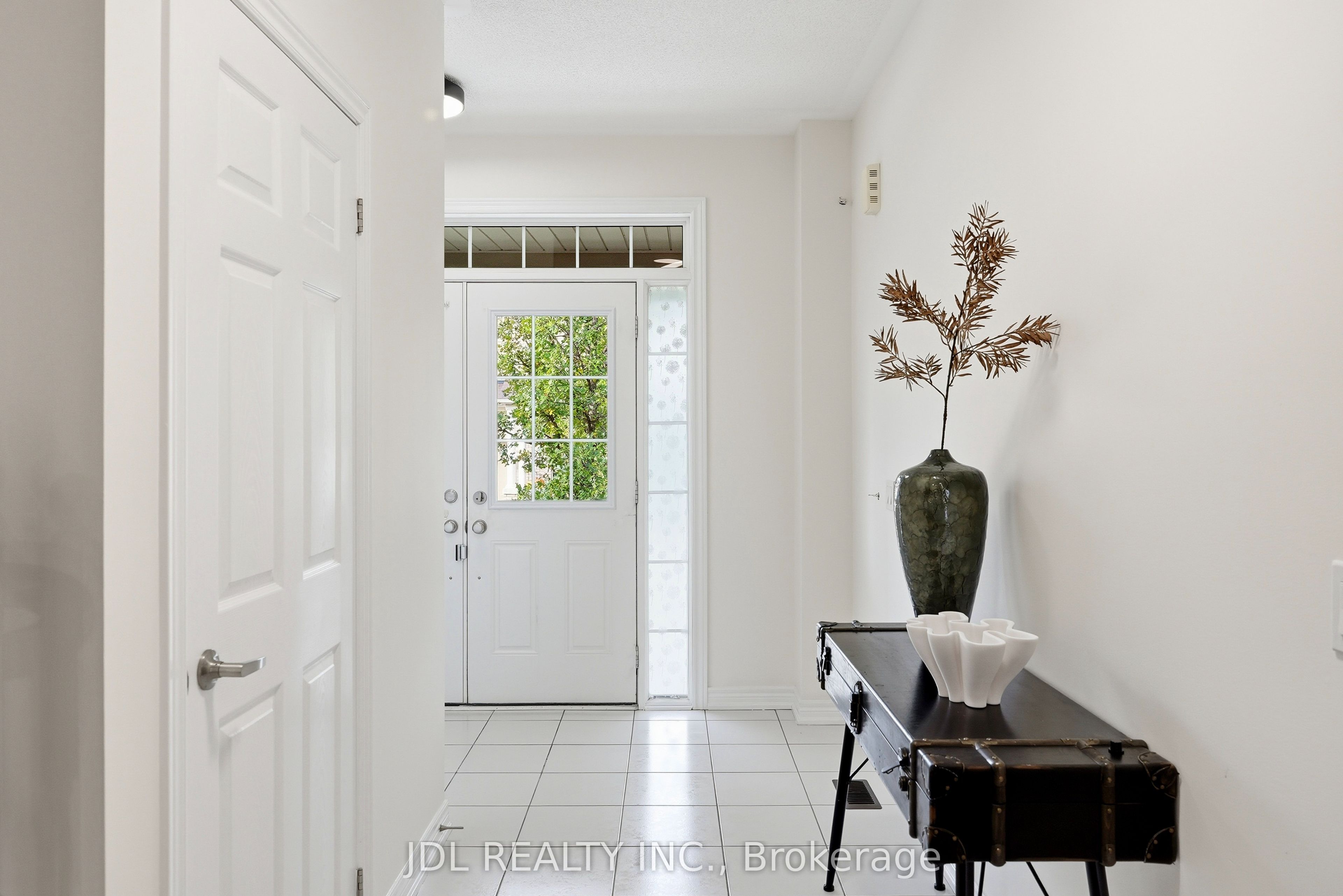 15 Beacon Point Street Property Photo 13