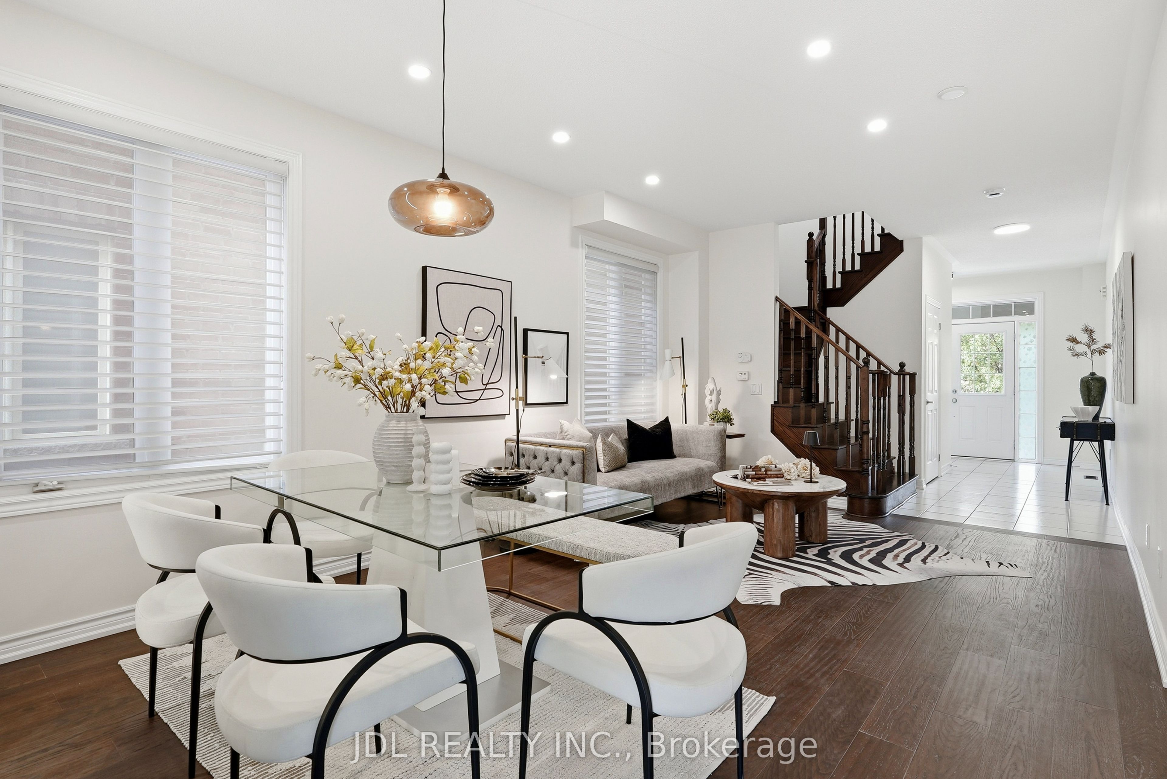 15 Beacon Point Street Property Photo 15