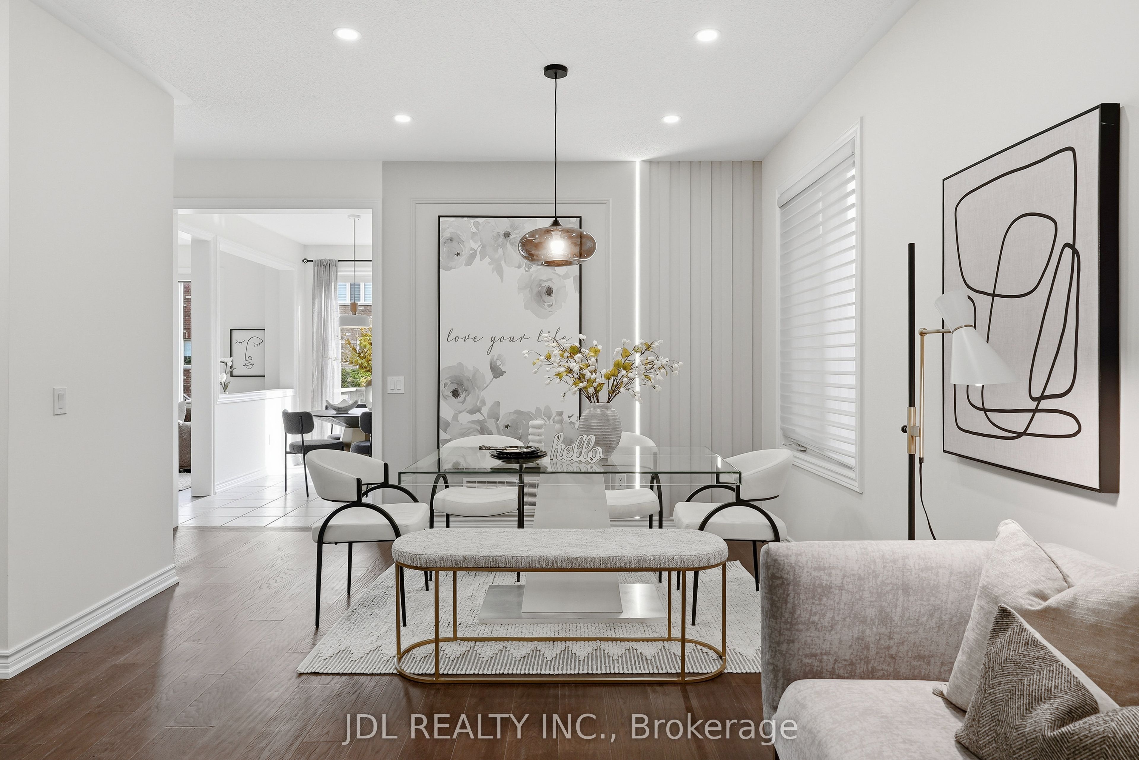 15 Beacon Point Street Property Photo 16