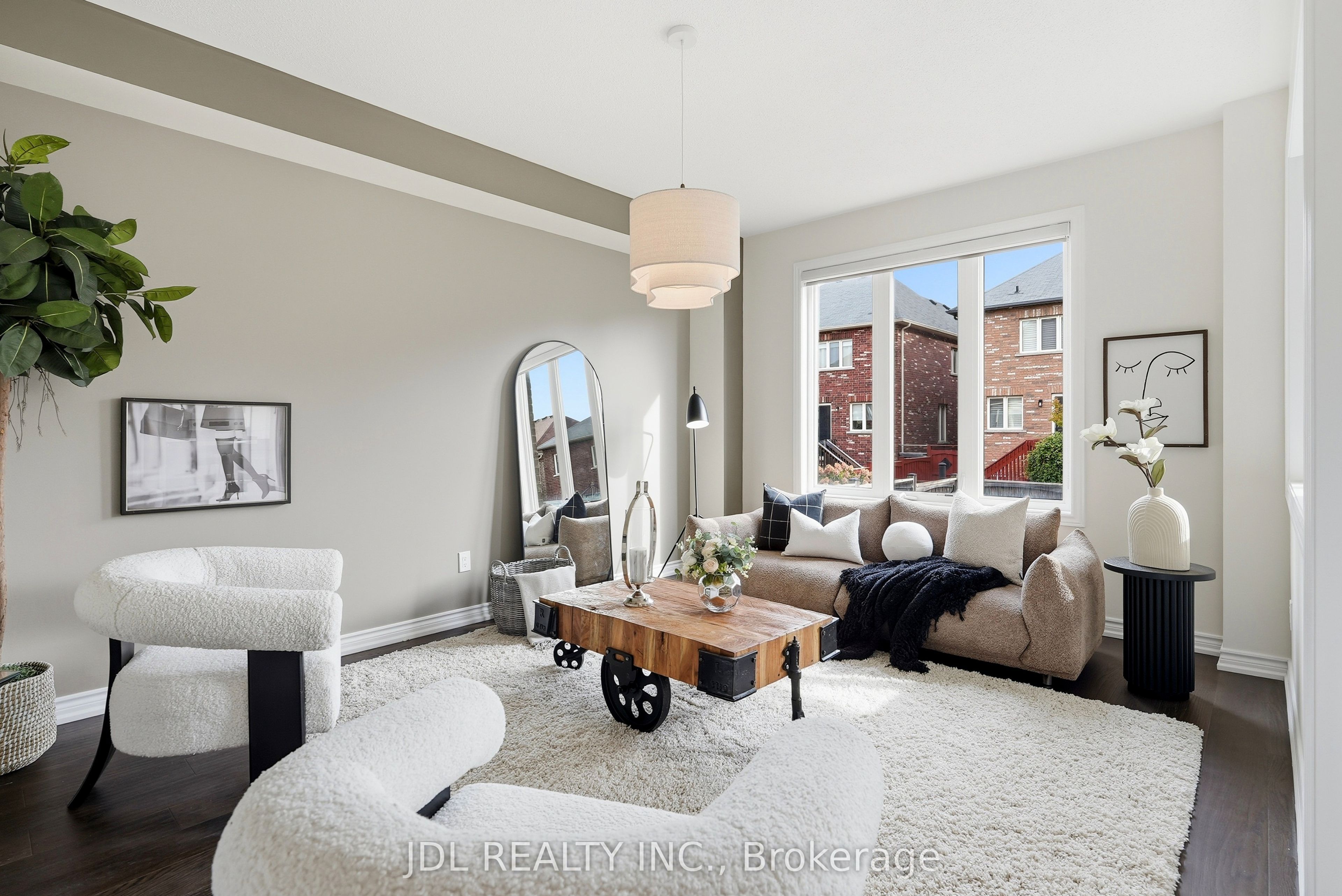 15 Beacon Point Street Property Photo 17