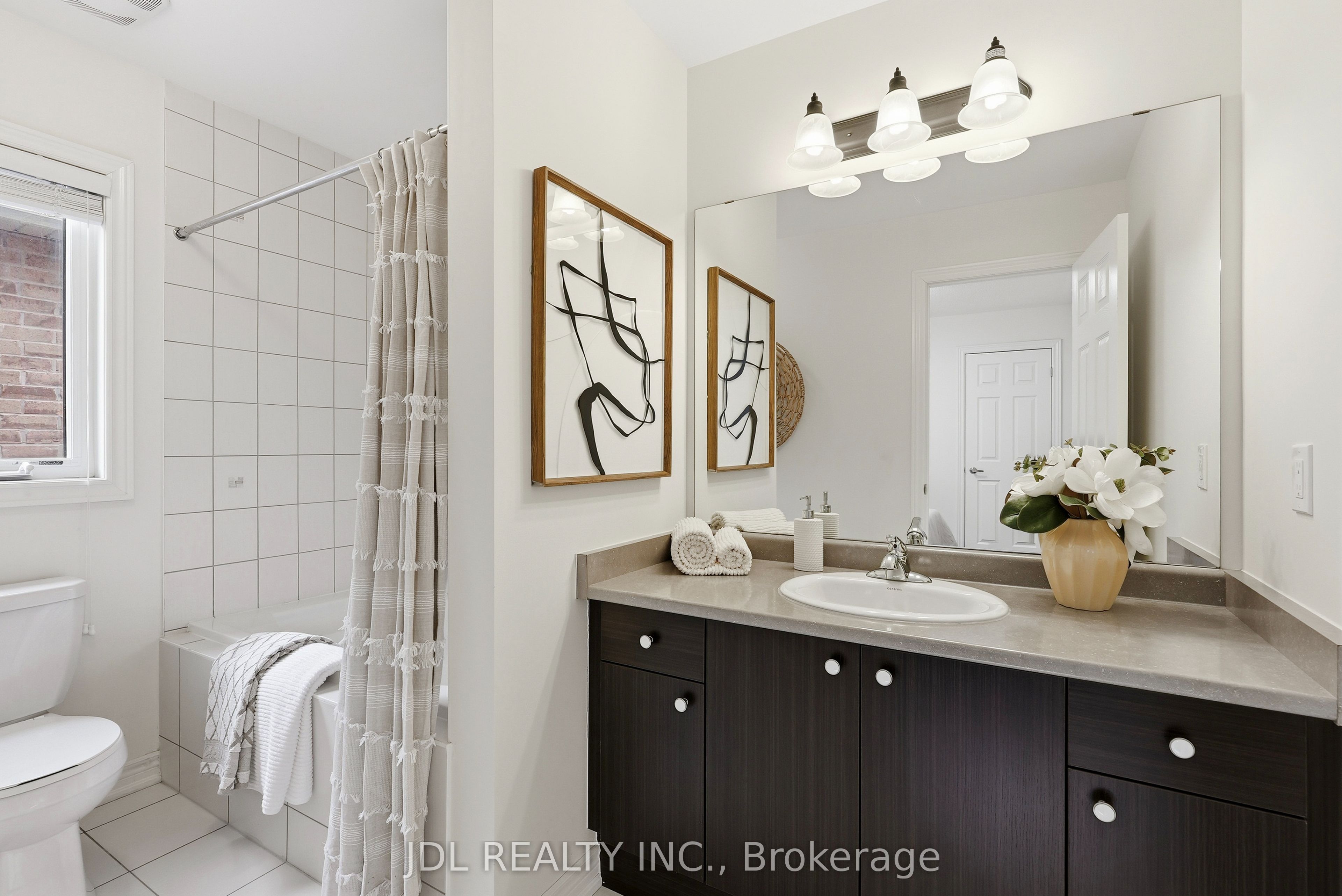 15 Beacon Point Street Property Photo 34