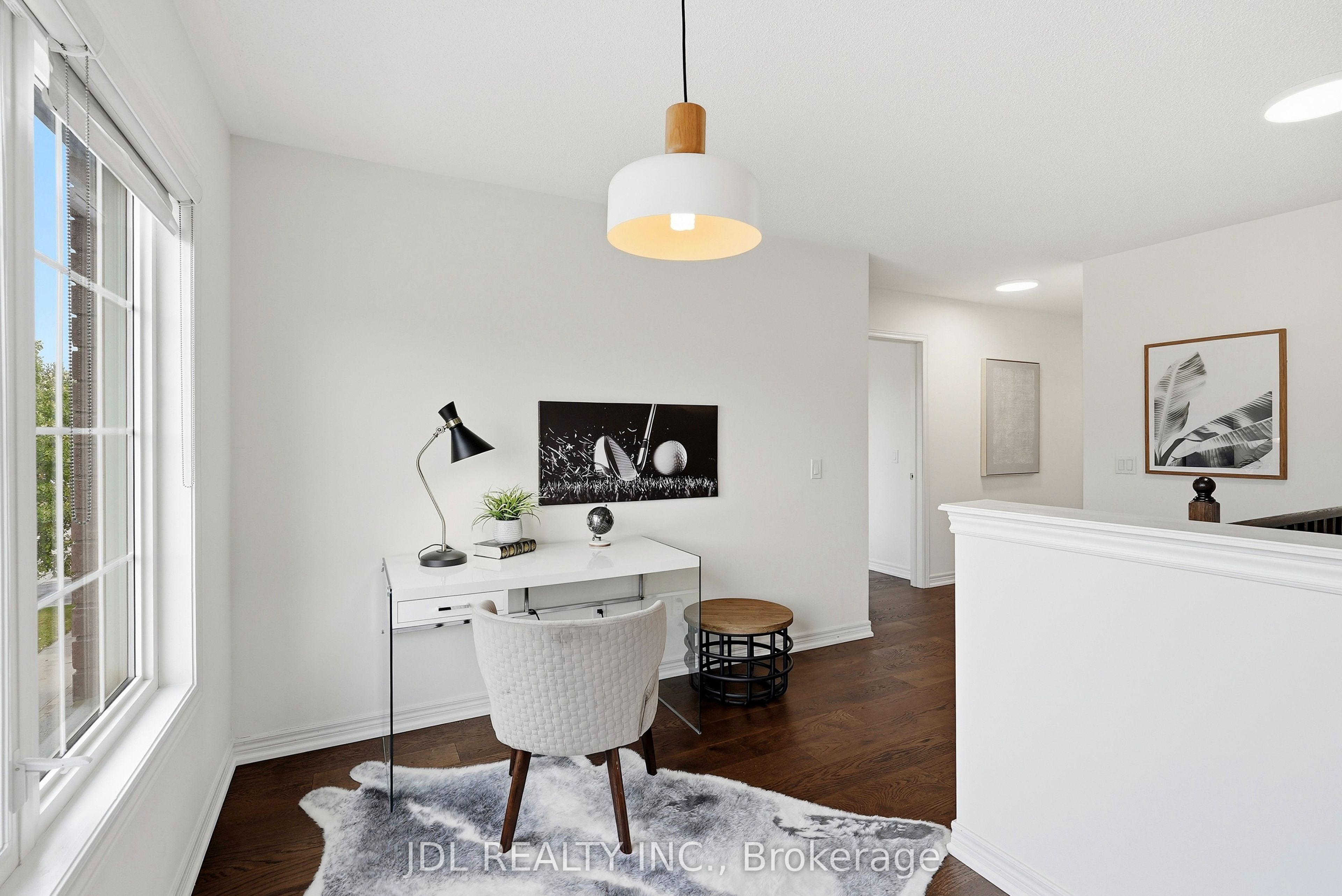 15 Beacon Point Street Property Photo 44