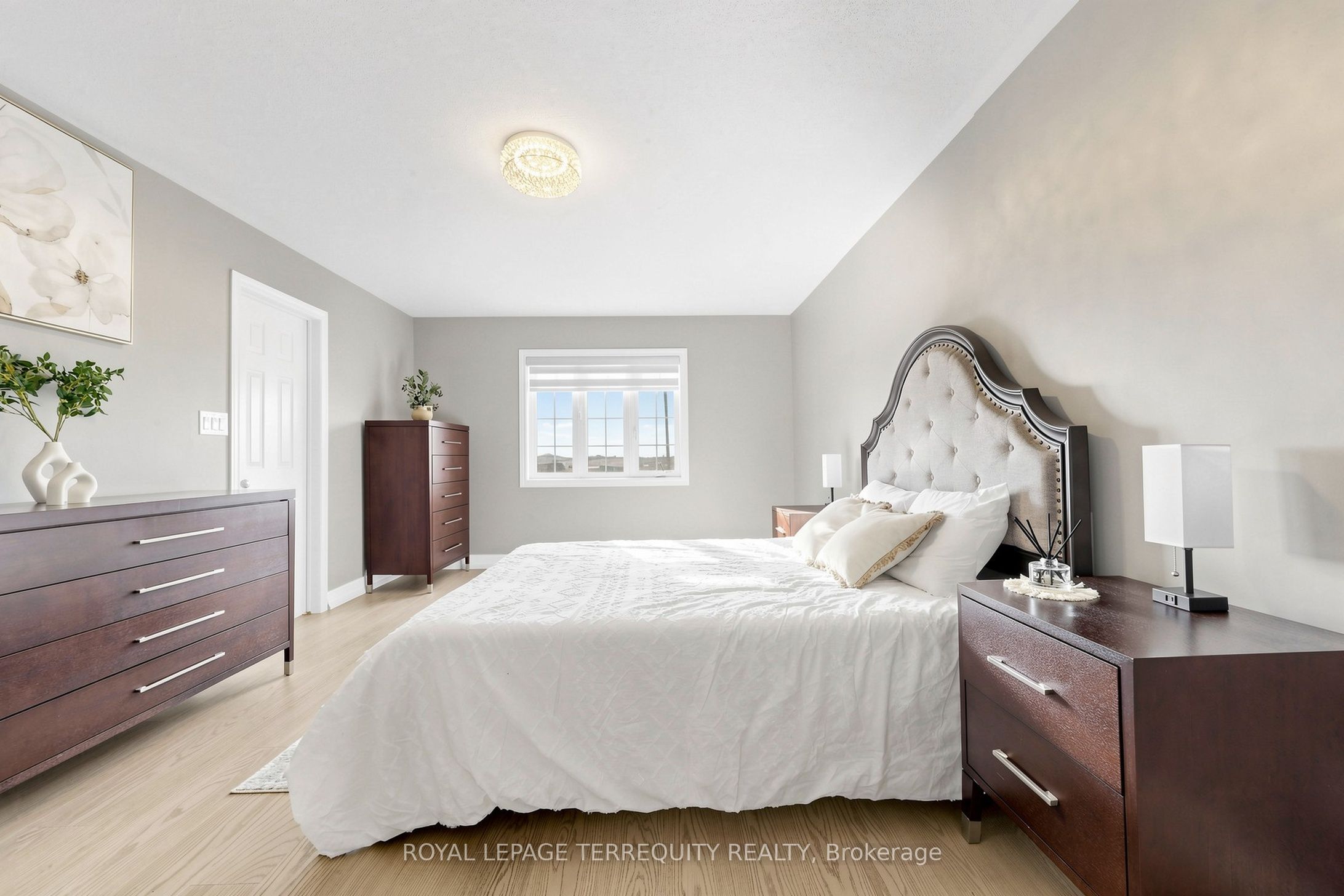 199 Armstrong Crescent Property Photo 18