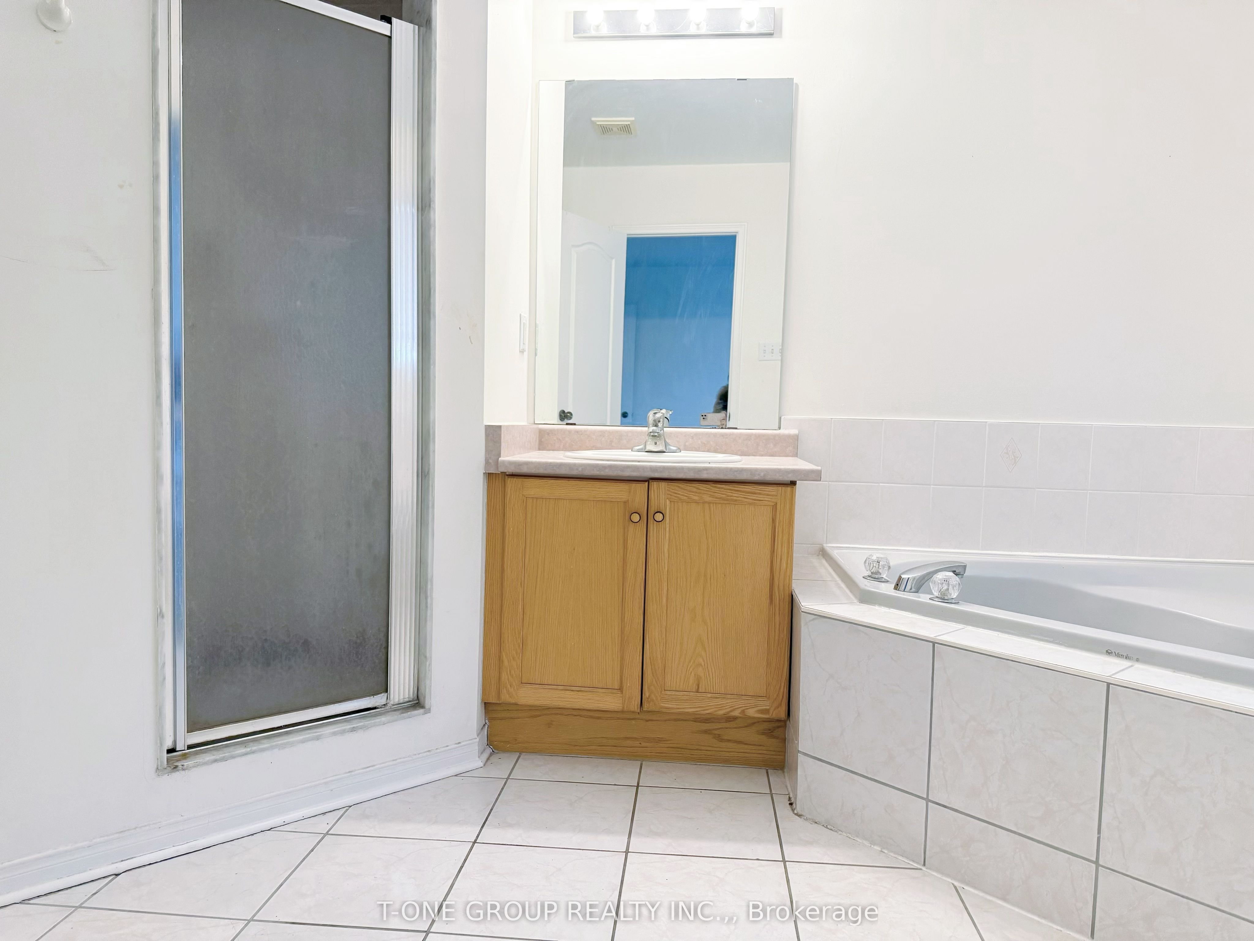 90 Bridlepath Street Property Photo 10