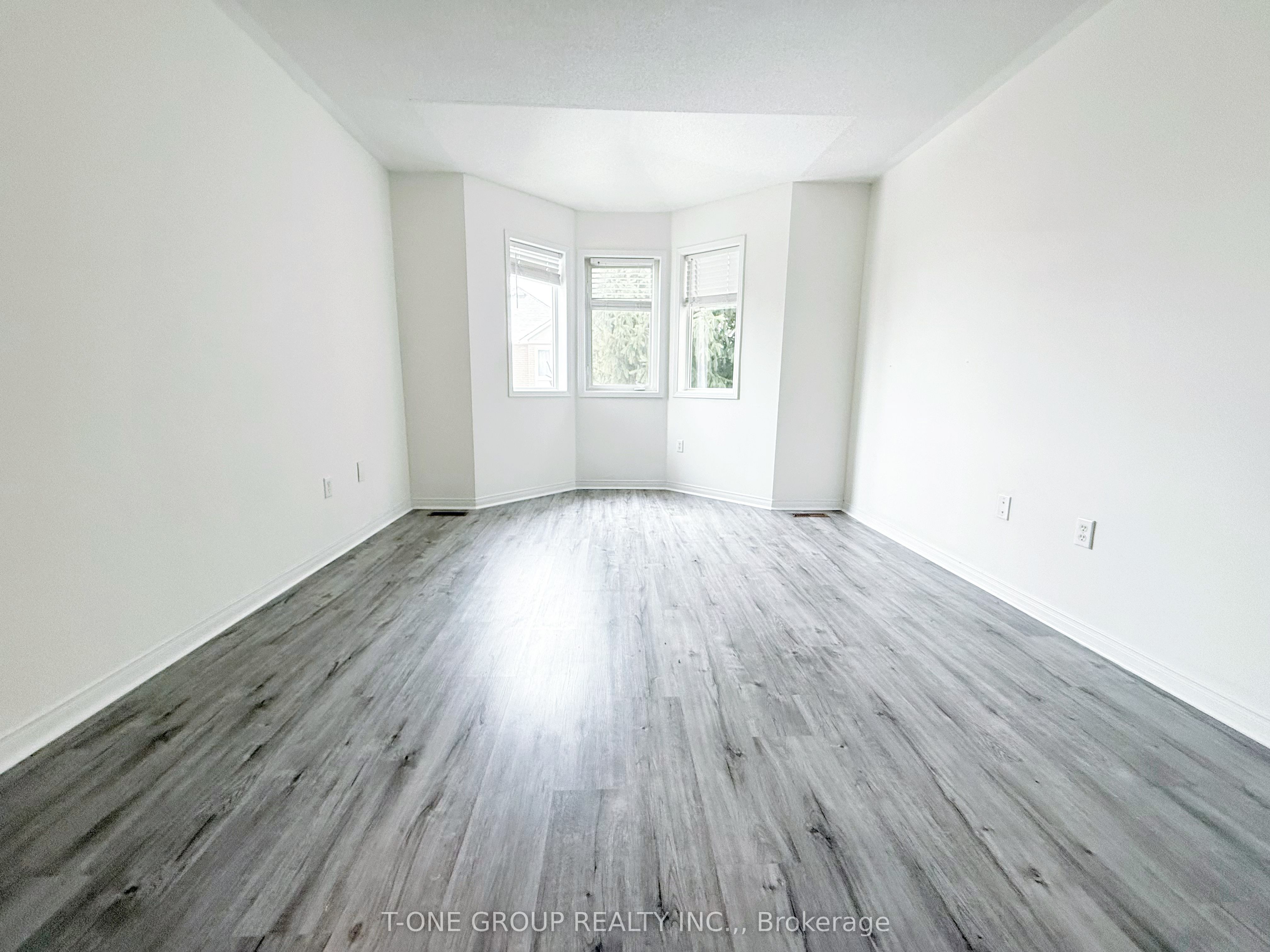 90 Bridlepath Street Property Photo 11