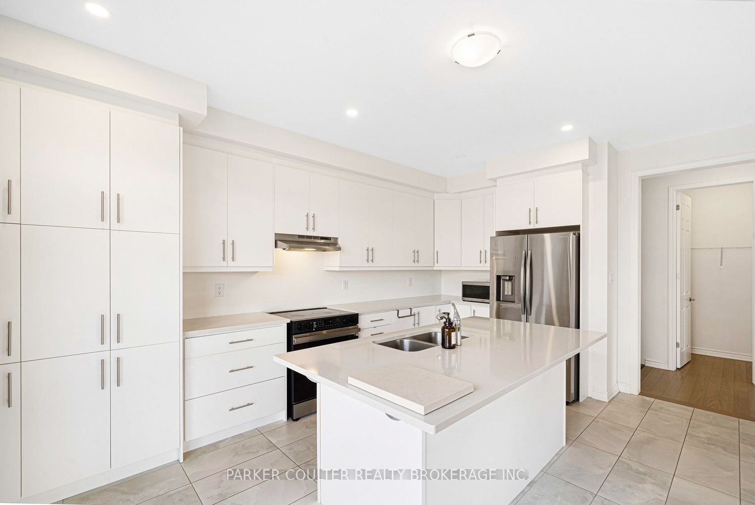 728 Mika Street Property Photo 14