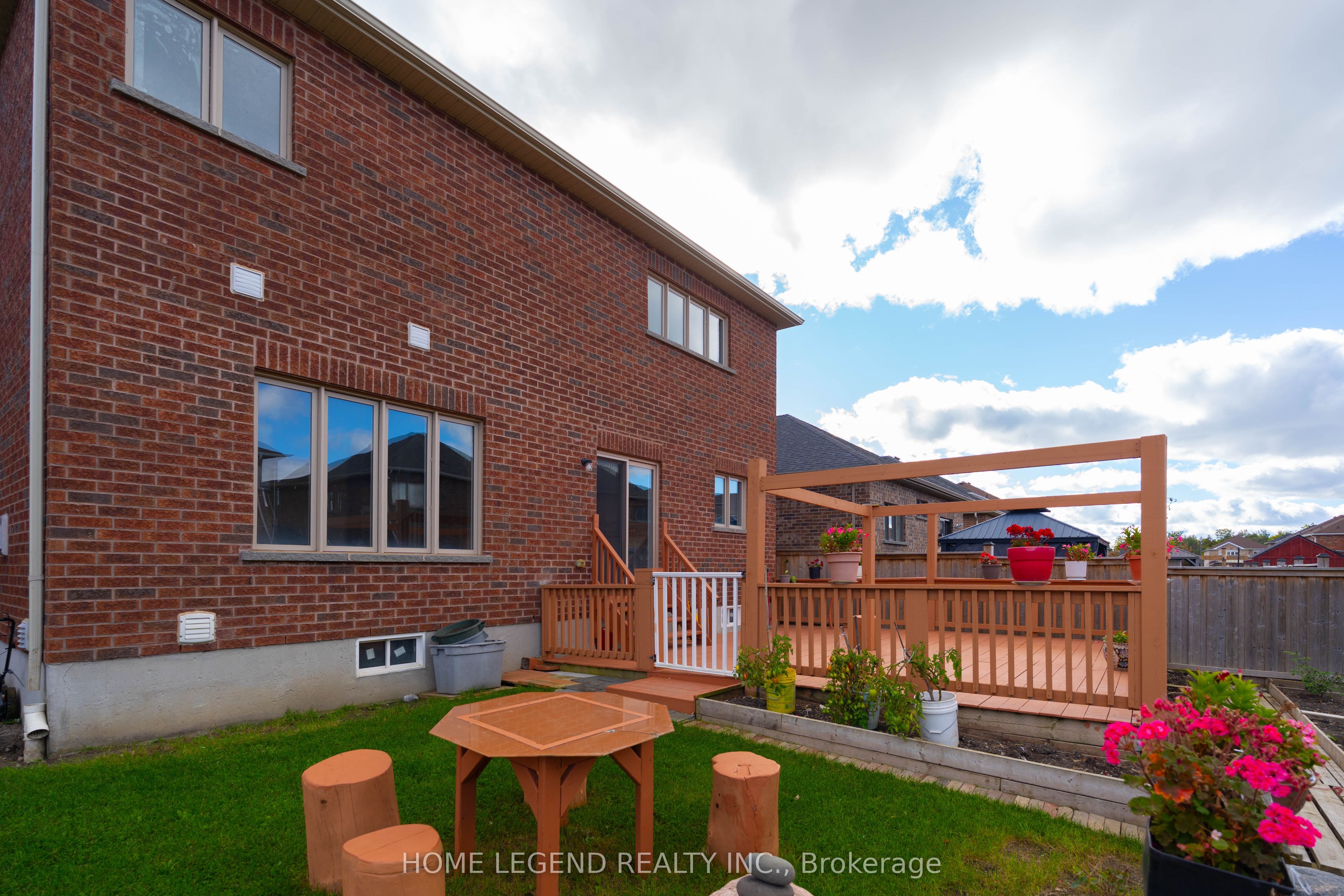 26 Pollock Avenue Property Photo 33