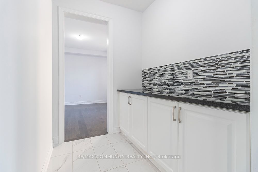 1305 Butler Street Property Photo 12