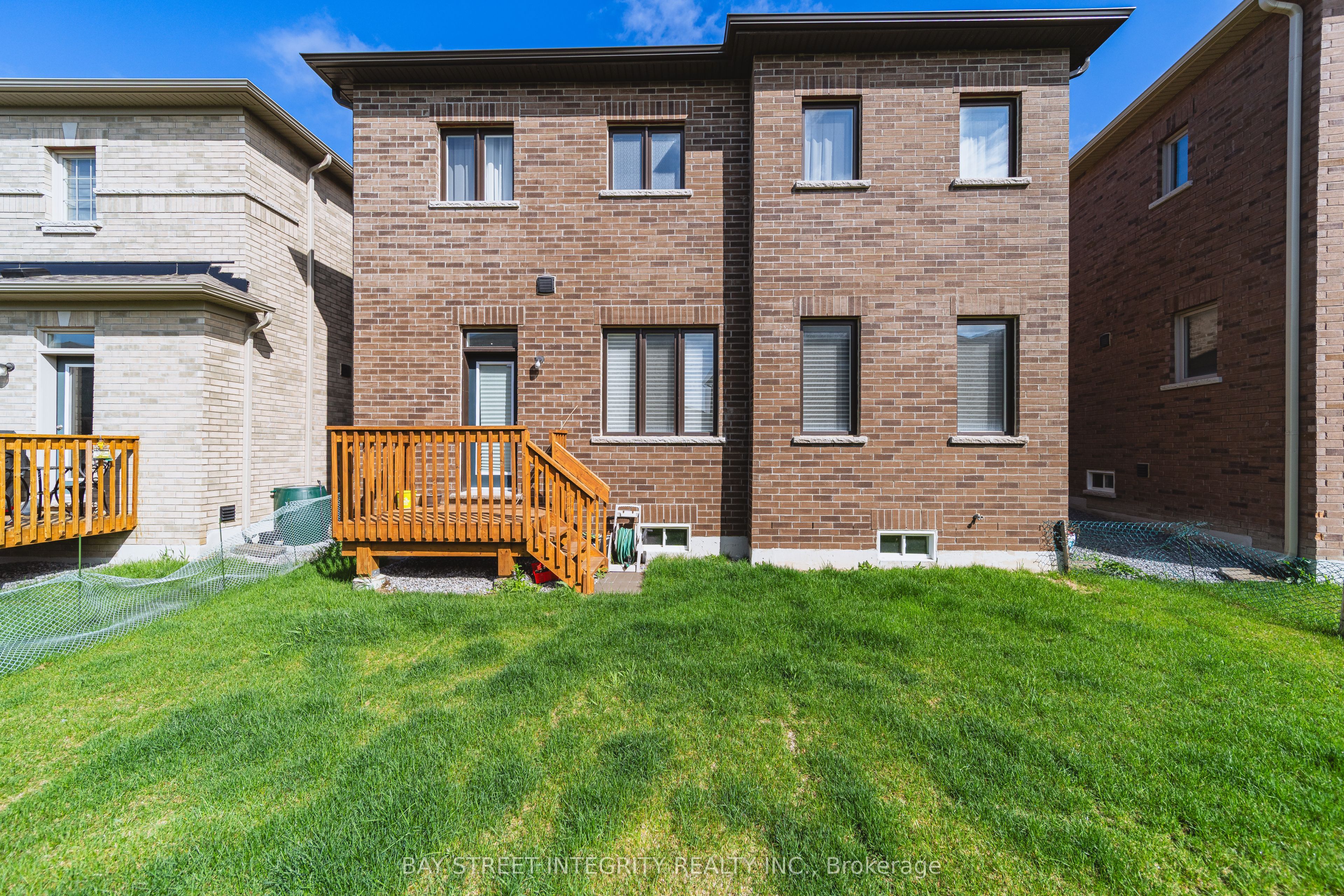 147 Prairie Rose Drive Property Photo 3
