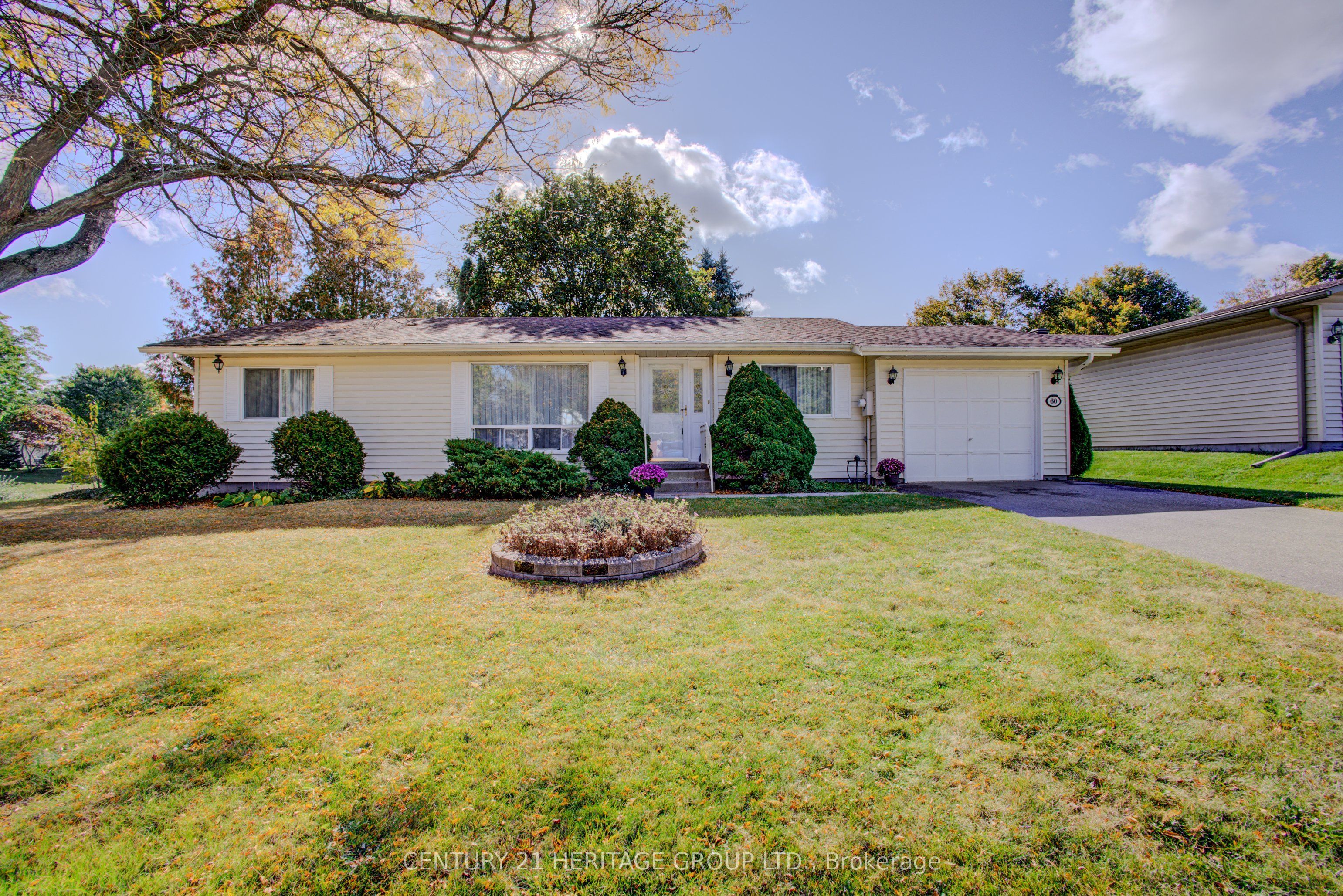 60 Tecumseth Pines Drive Property Photo 1