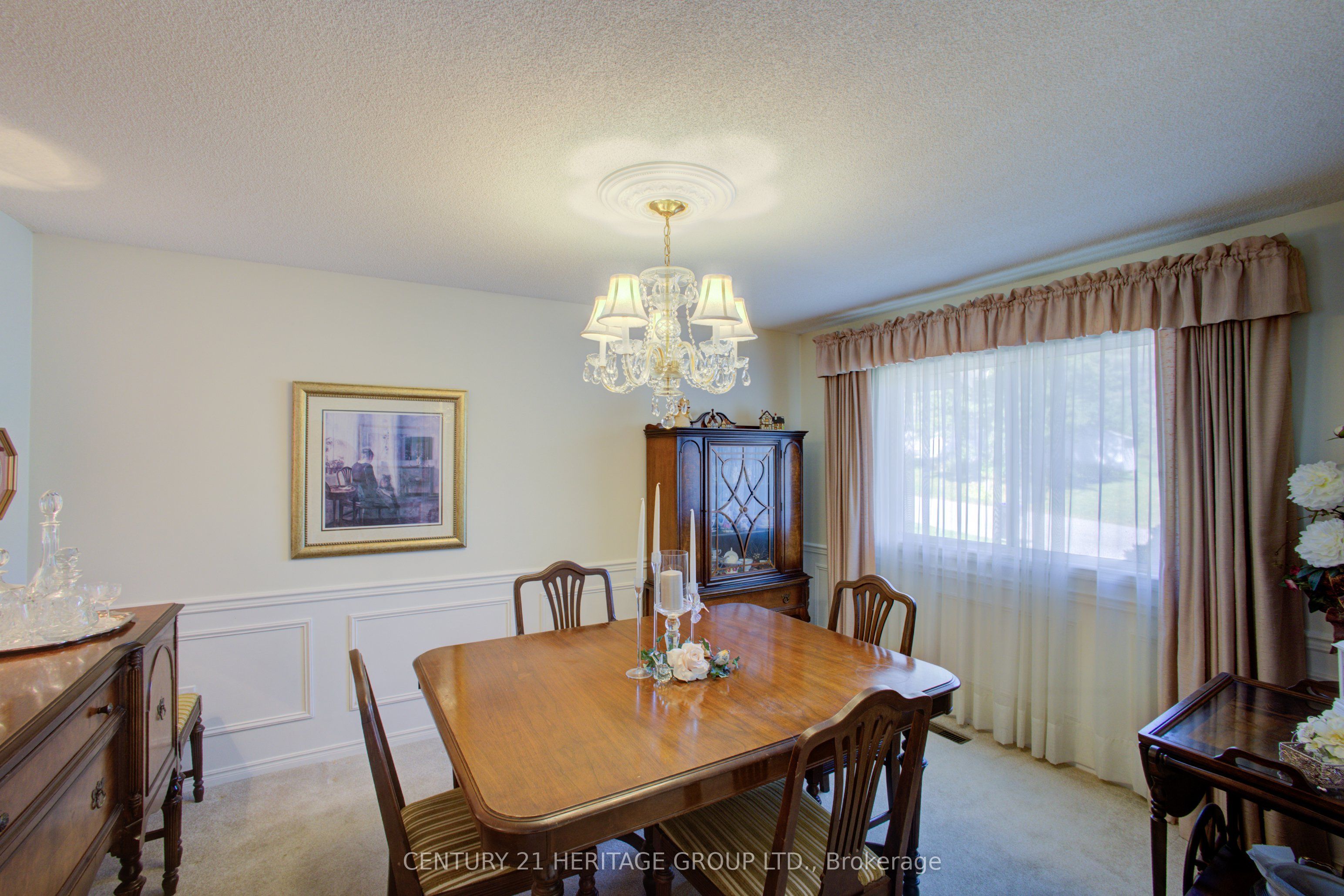 60 Tecumseth Pines Drive Property Photo 6