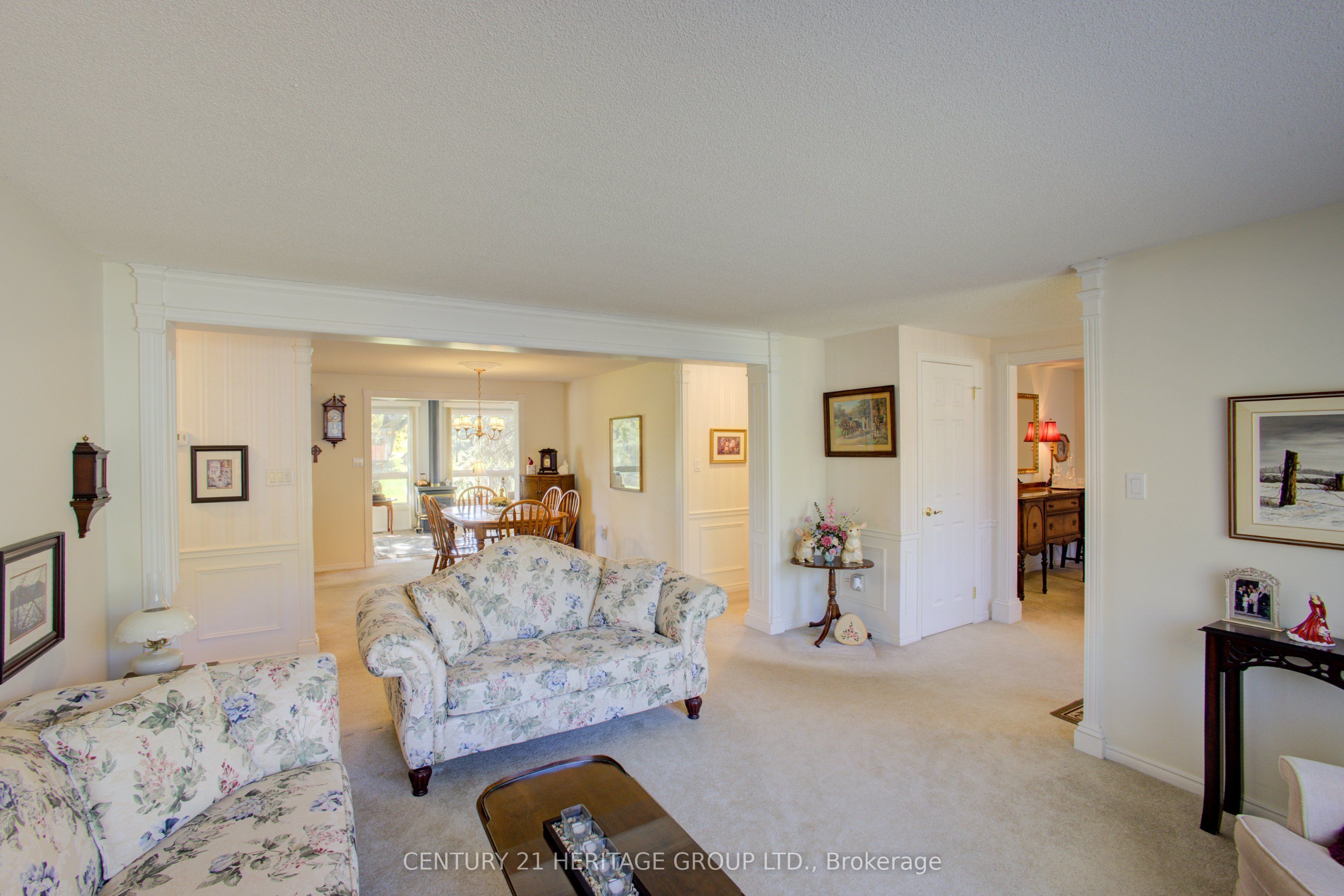 60 Tecumseth Pines Drive Property Photo 10