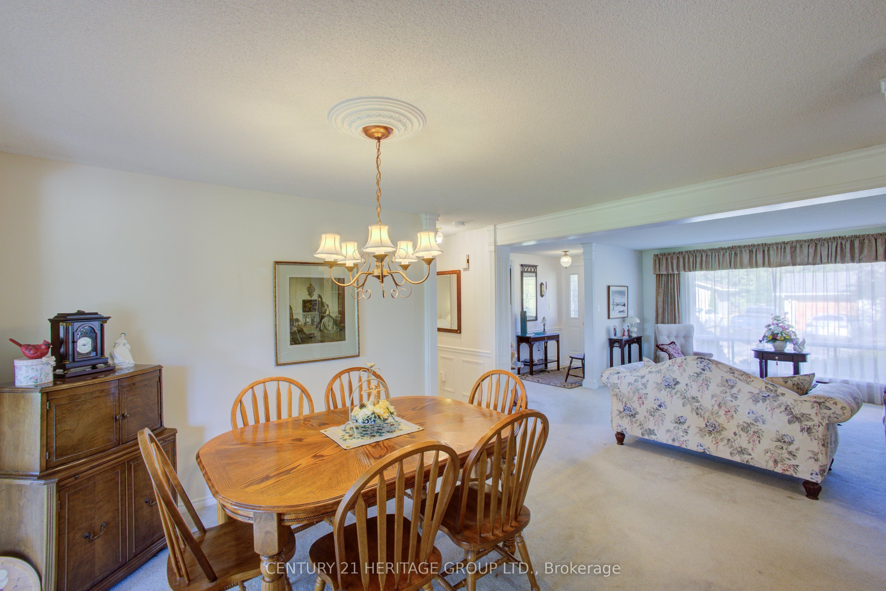 60 Tecumseth Pines Drive Property Photo 14