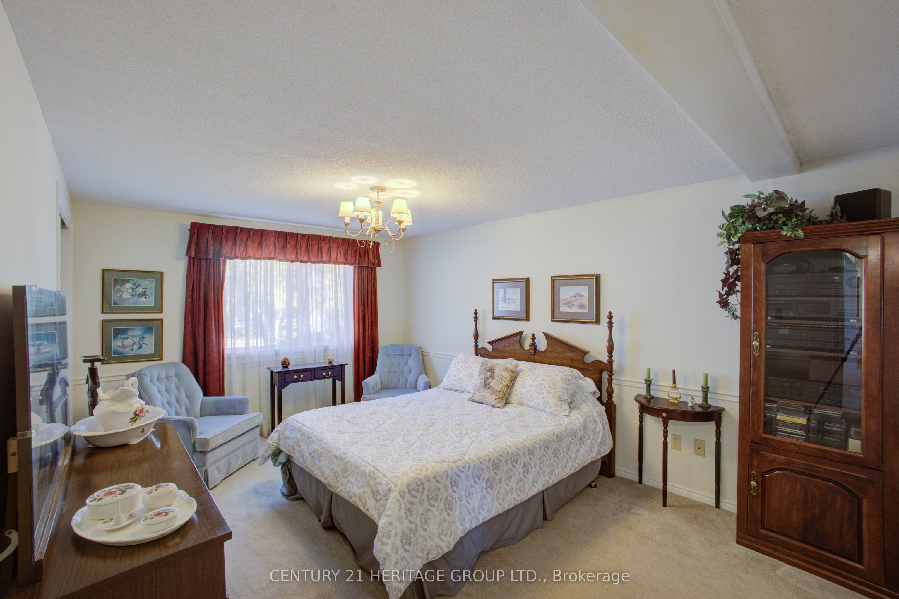 60 Tecumseth Pines Drive Property Photo 22