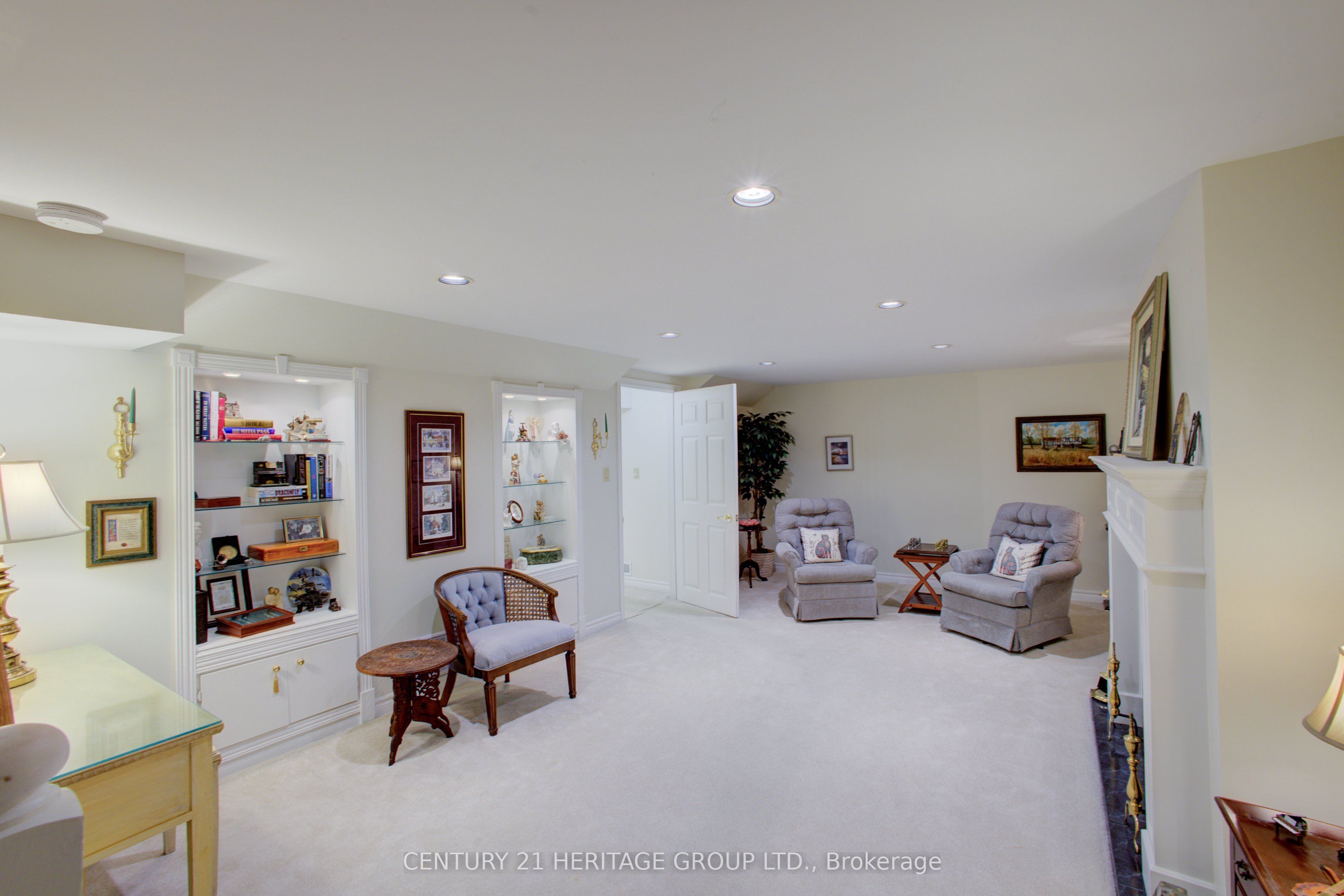 60 Tecumseth Pines Drive Property Photo 25