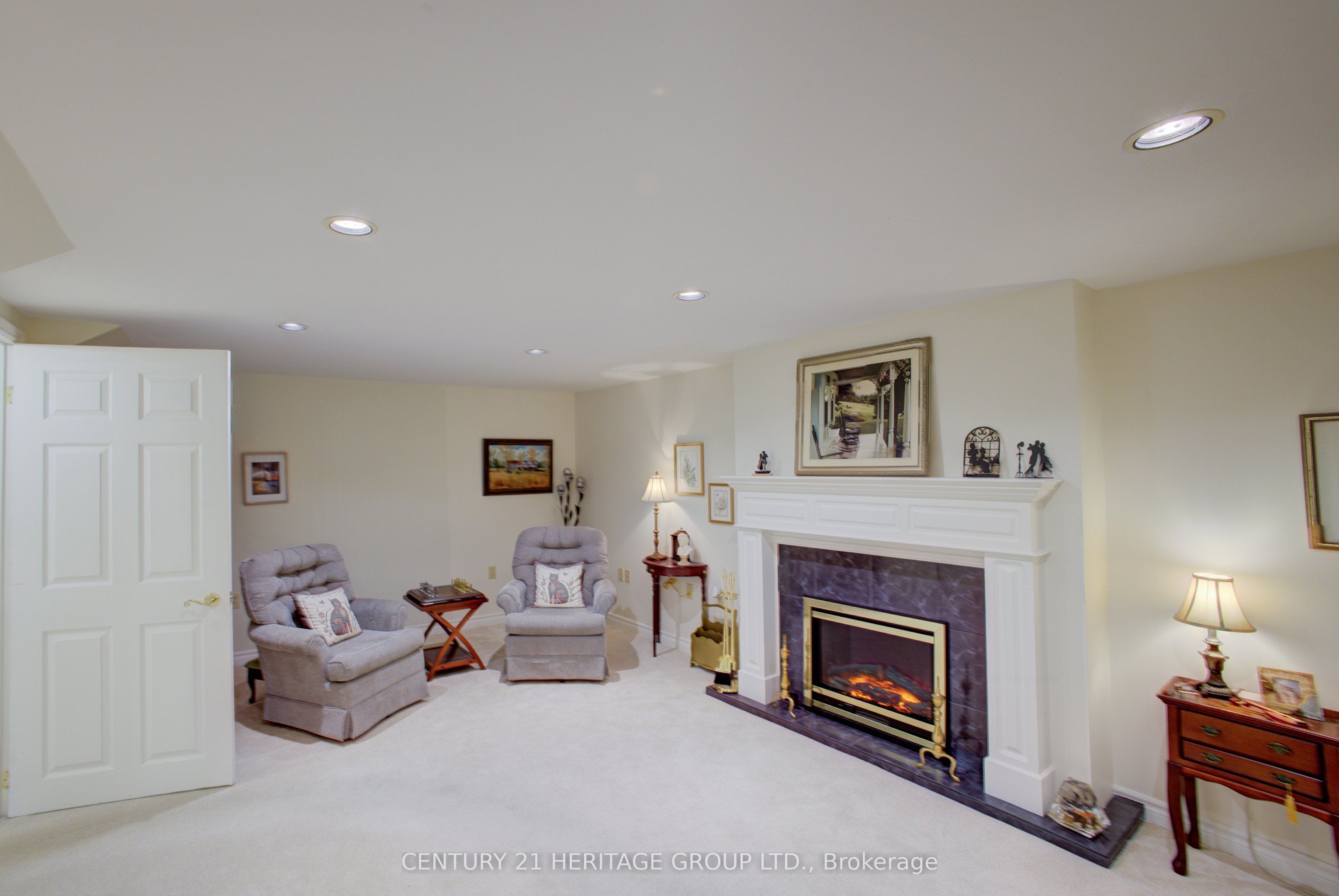 60 Tecumseth Pines Drive Property Photo 26