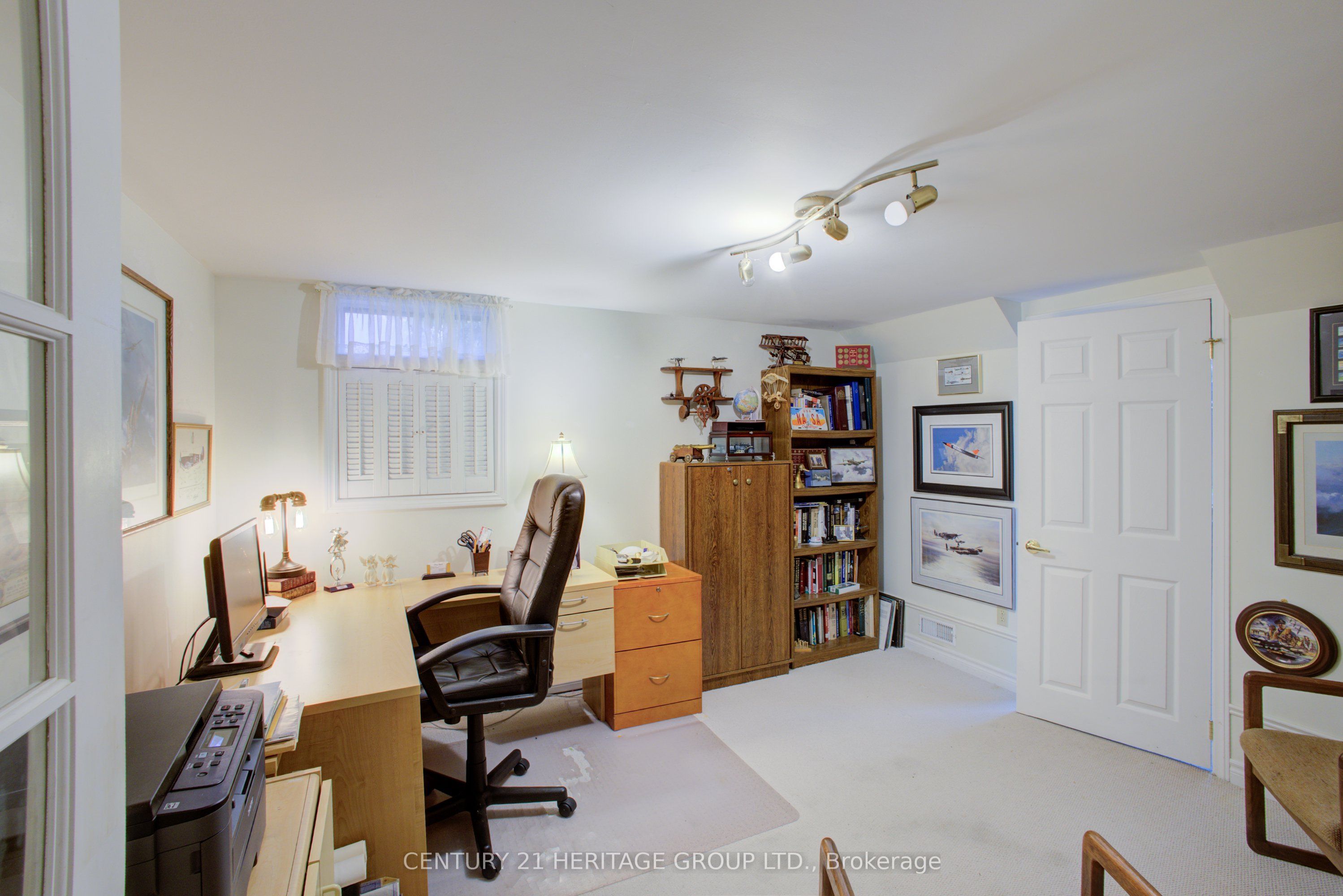 60 Tecumseth Pines Drive Property Photo 31