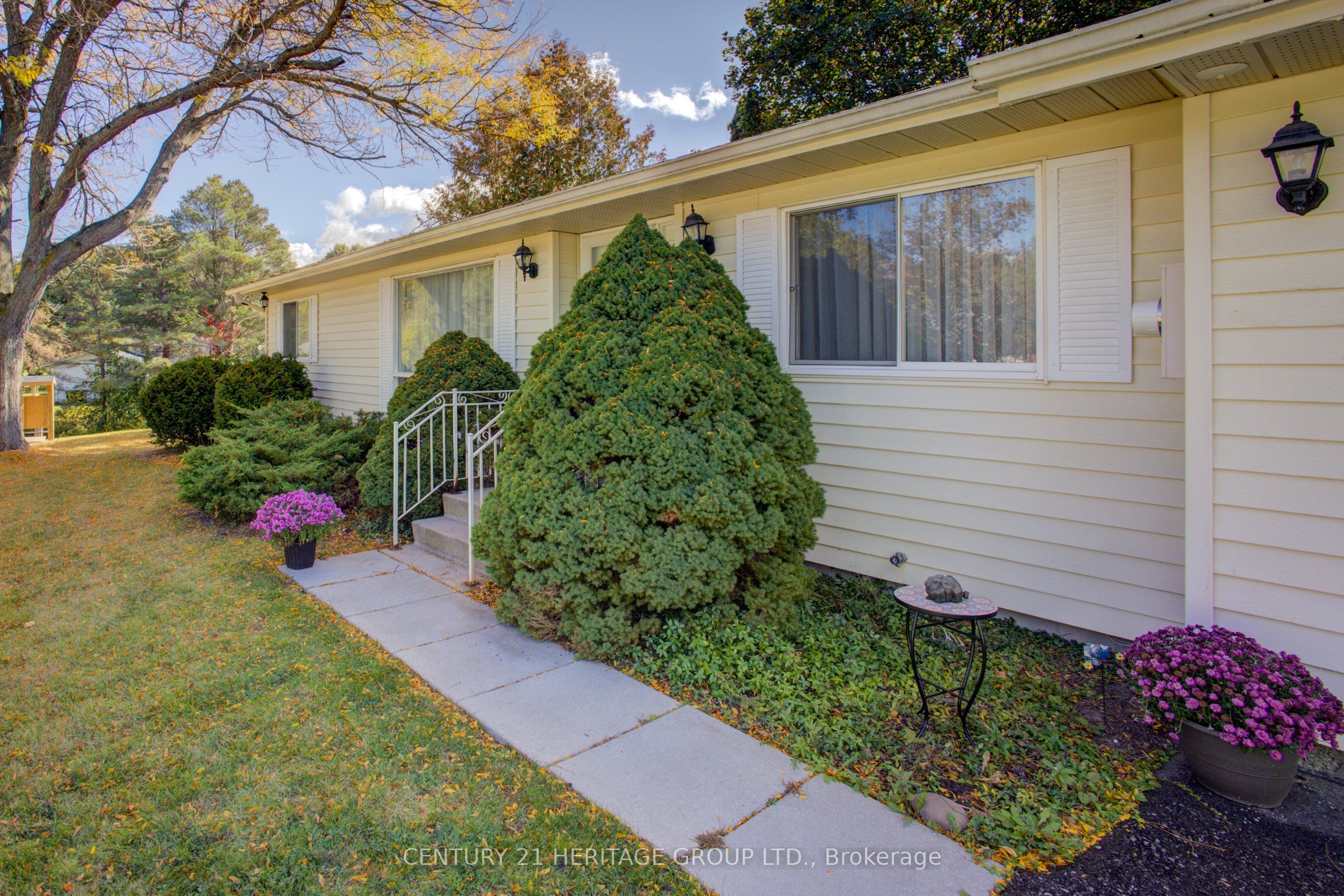 60 Tecumseth Pines Drive Property Photo 34