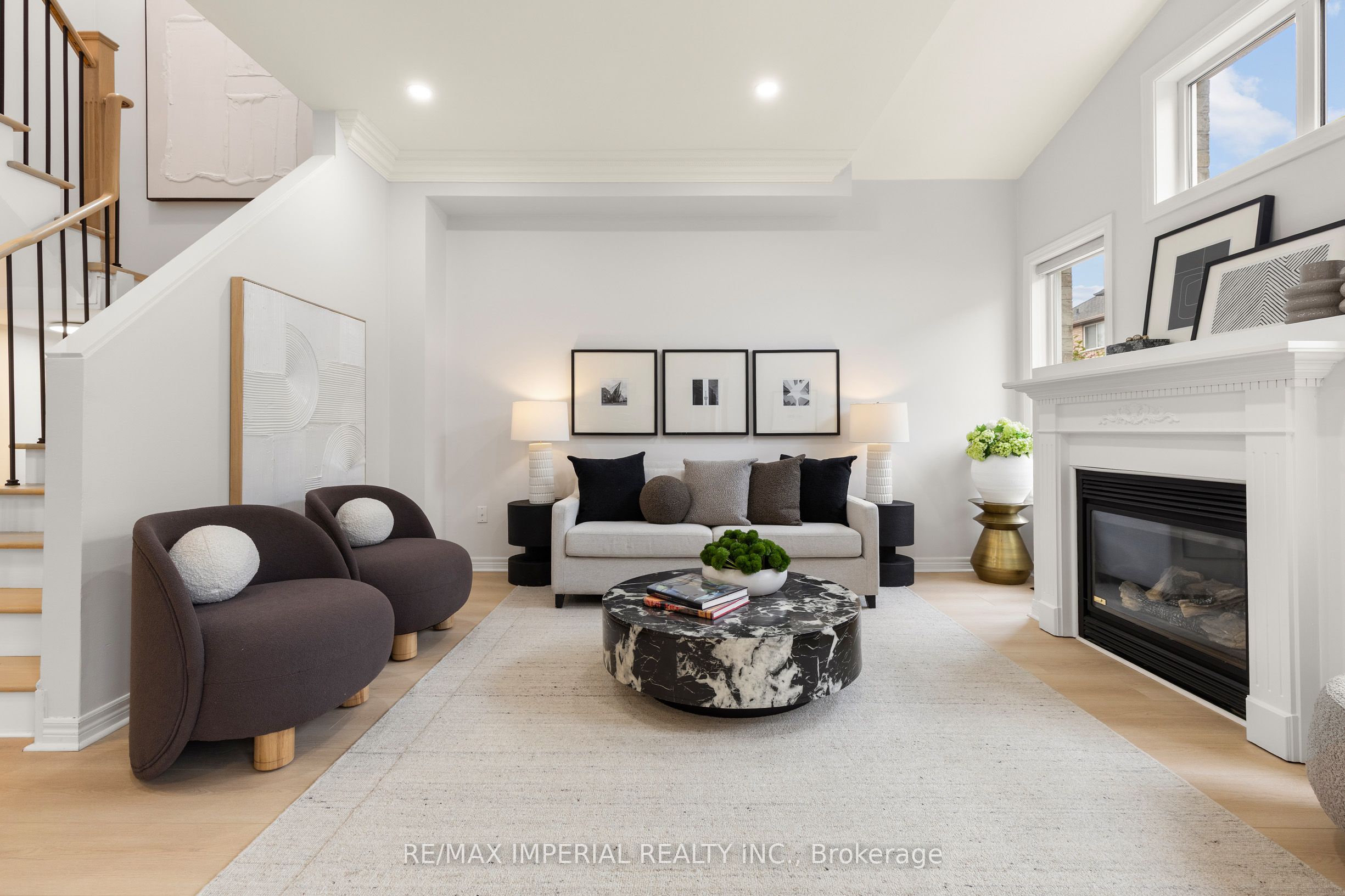 44 Hawkview Boulevard Property Photo 18