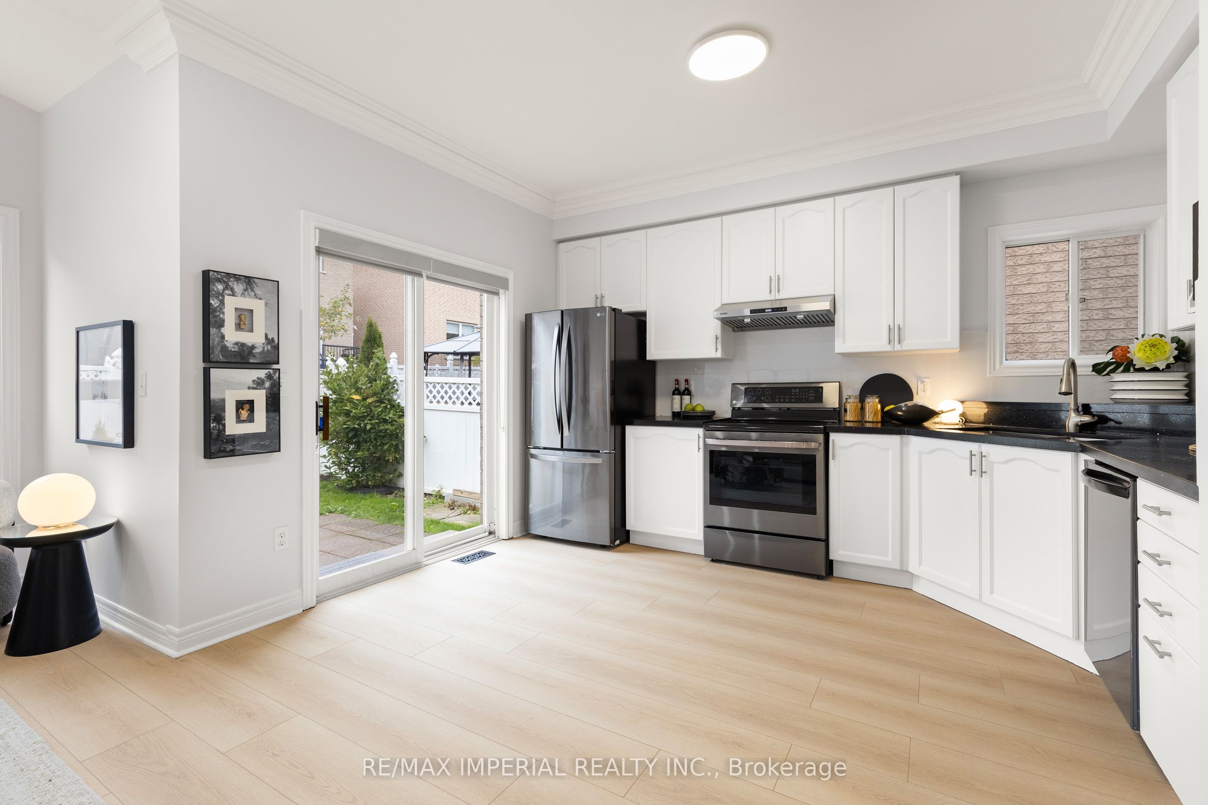 44 Hawkview Boulevard Property Photo 22
